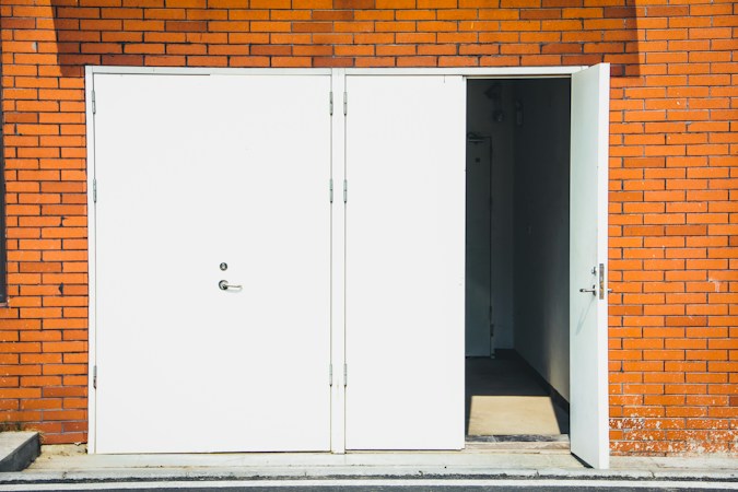 Practical Guidance for Door Opening and Home Security in Paris