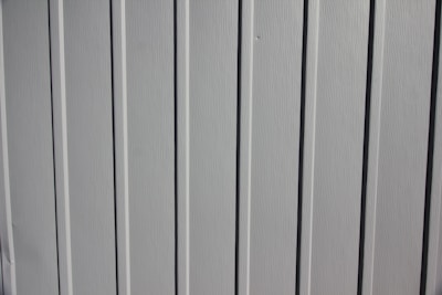 Close-up of PUF panel construction demonstrating durability.