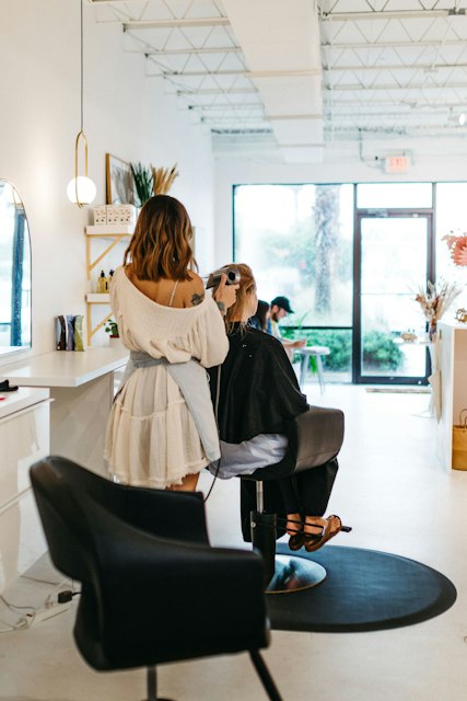 Stylist booking appointment