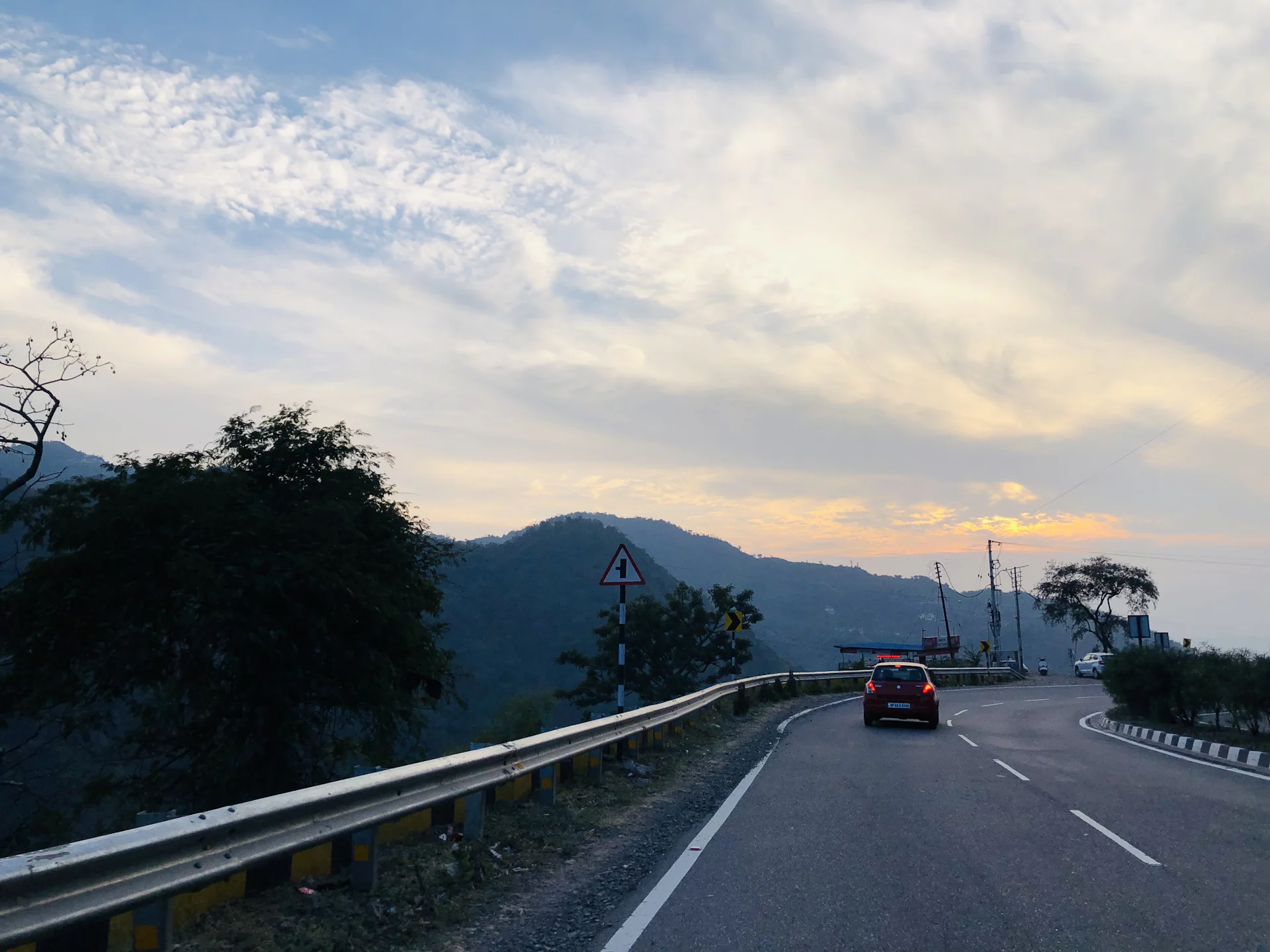 Dharamshala to Manali by taxi