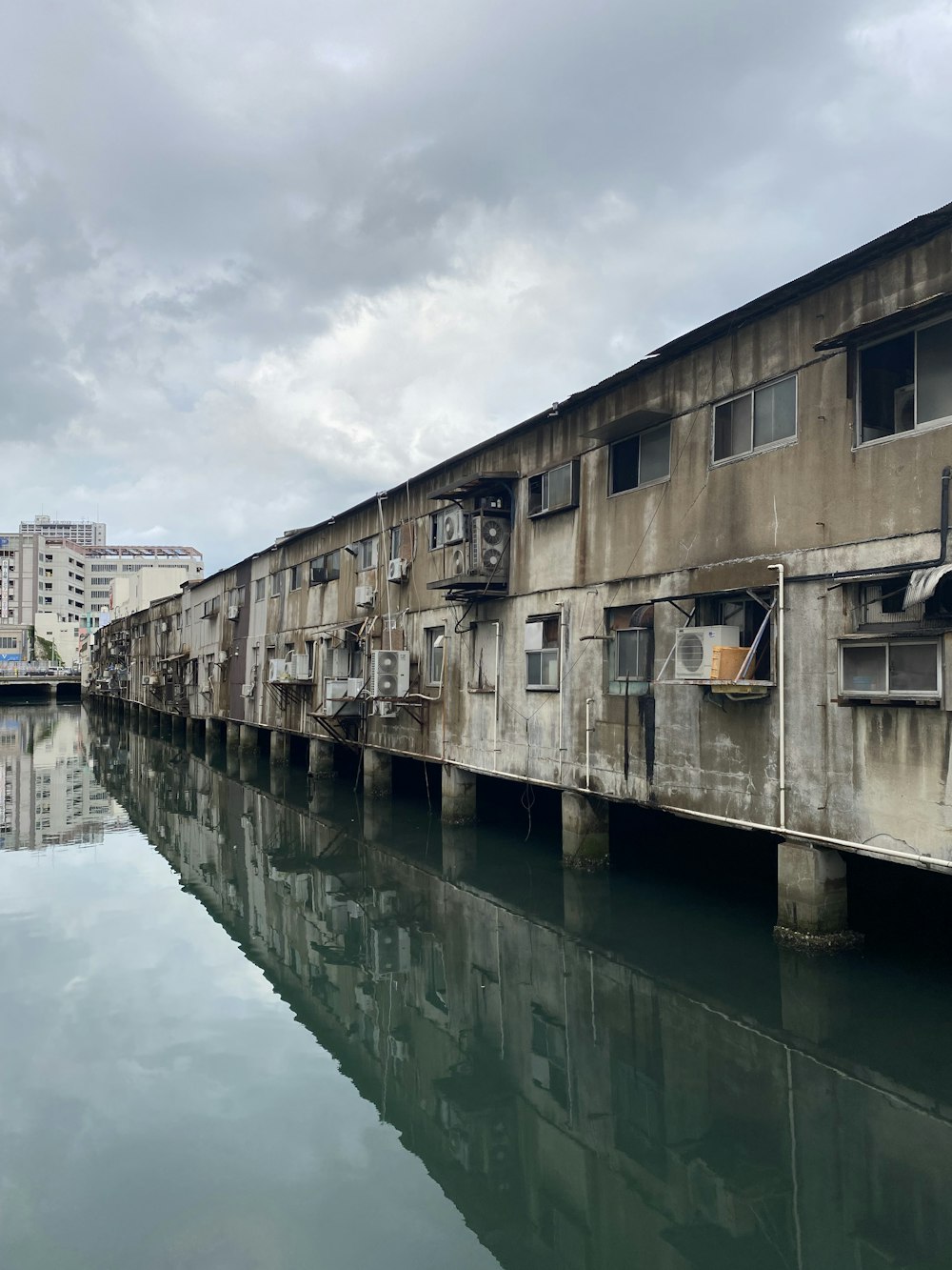 a body of water that has some buildings on it