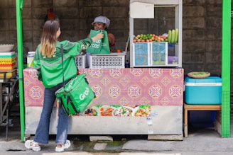 GREEN COLOR LUNCH BAG