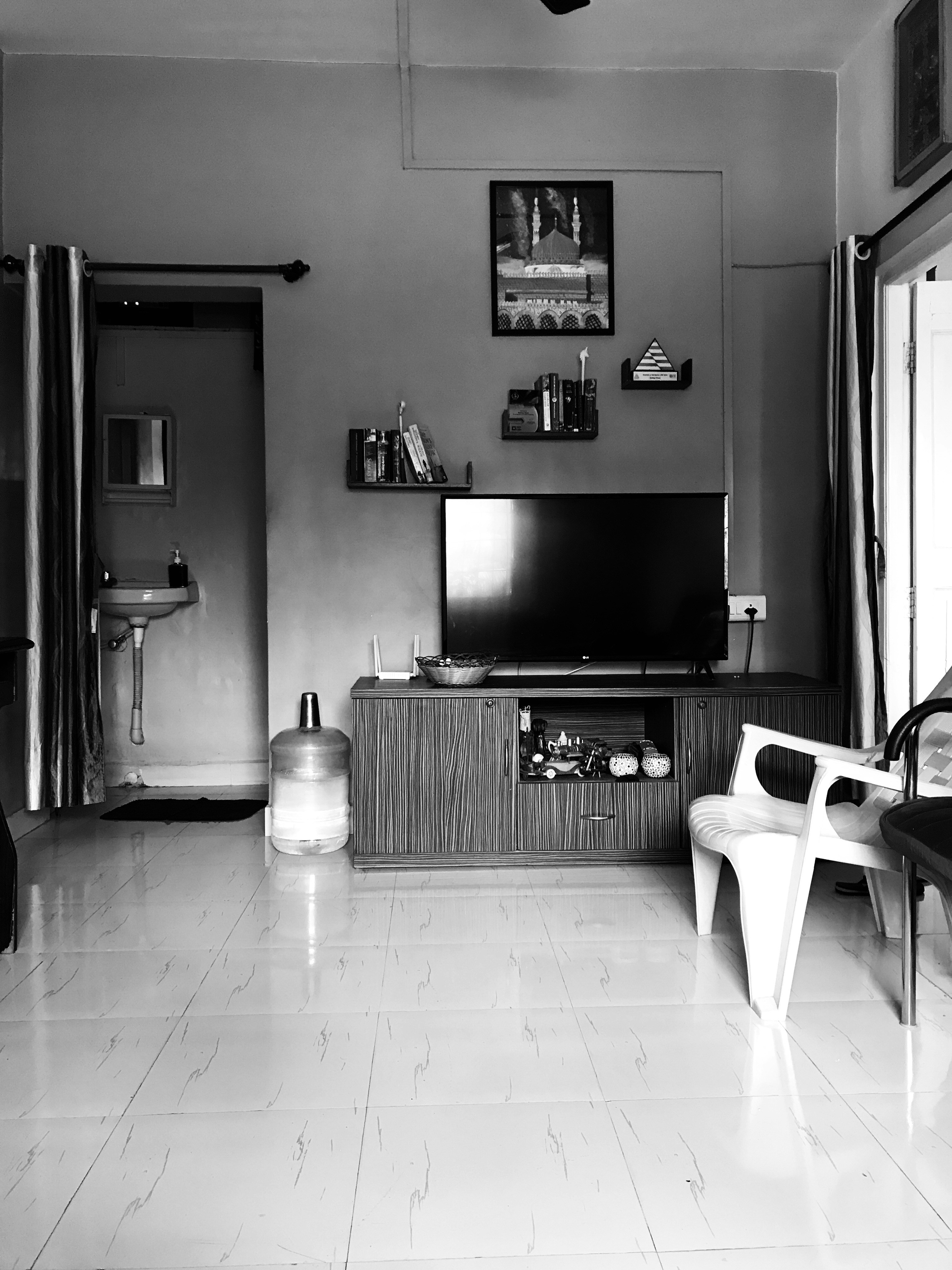 photo-1695709389386-959e1e6887e5?ixid=M3wxMjA3fDB8MXxzZWFyY2h8OXx8aG9tZSUyMGNhcmUlMjBncmVlbnNib3JvJTIwbmN8ZW58MHx8fHwxNzYzMjM4MjY5fDA\u0026ixlib=rb-4.1.0