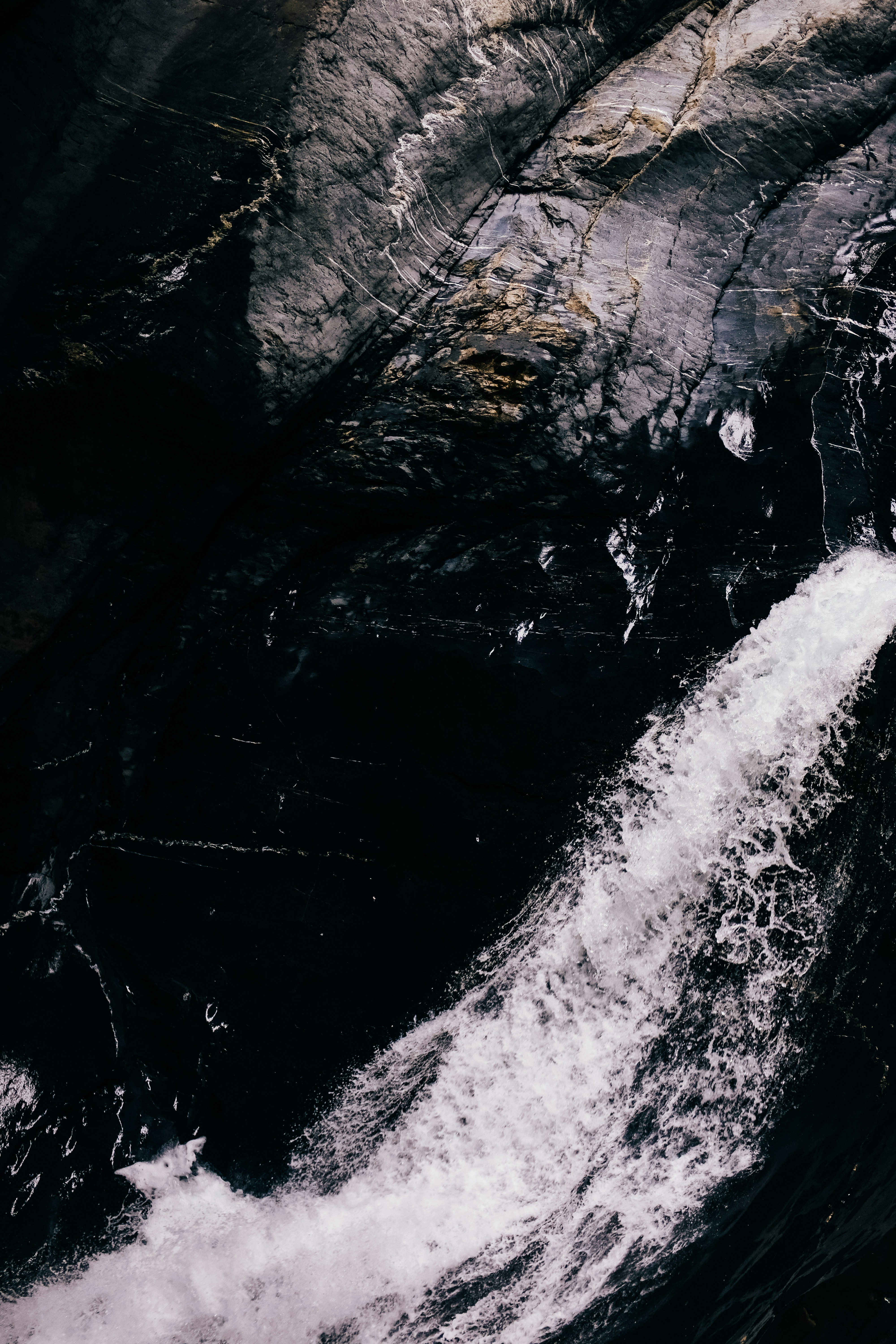 Photo by adrienolichon