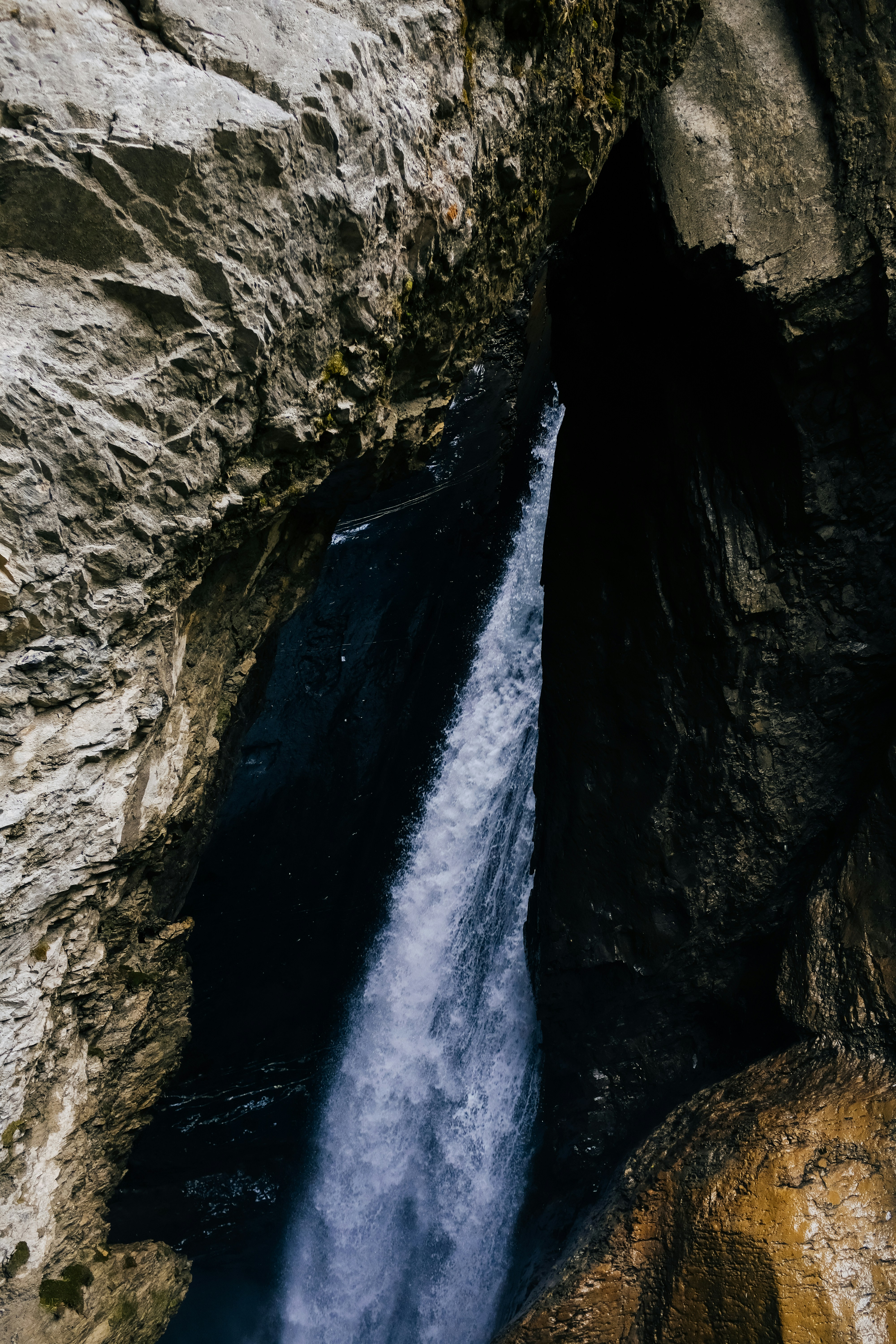 Photo by adrienolichon