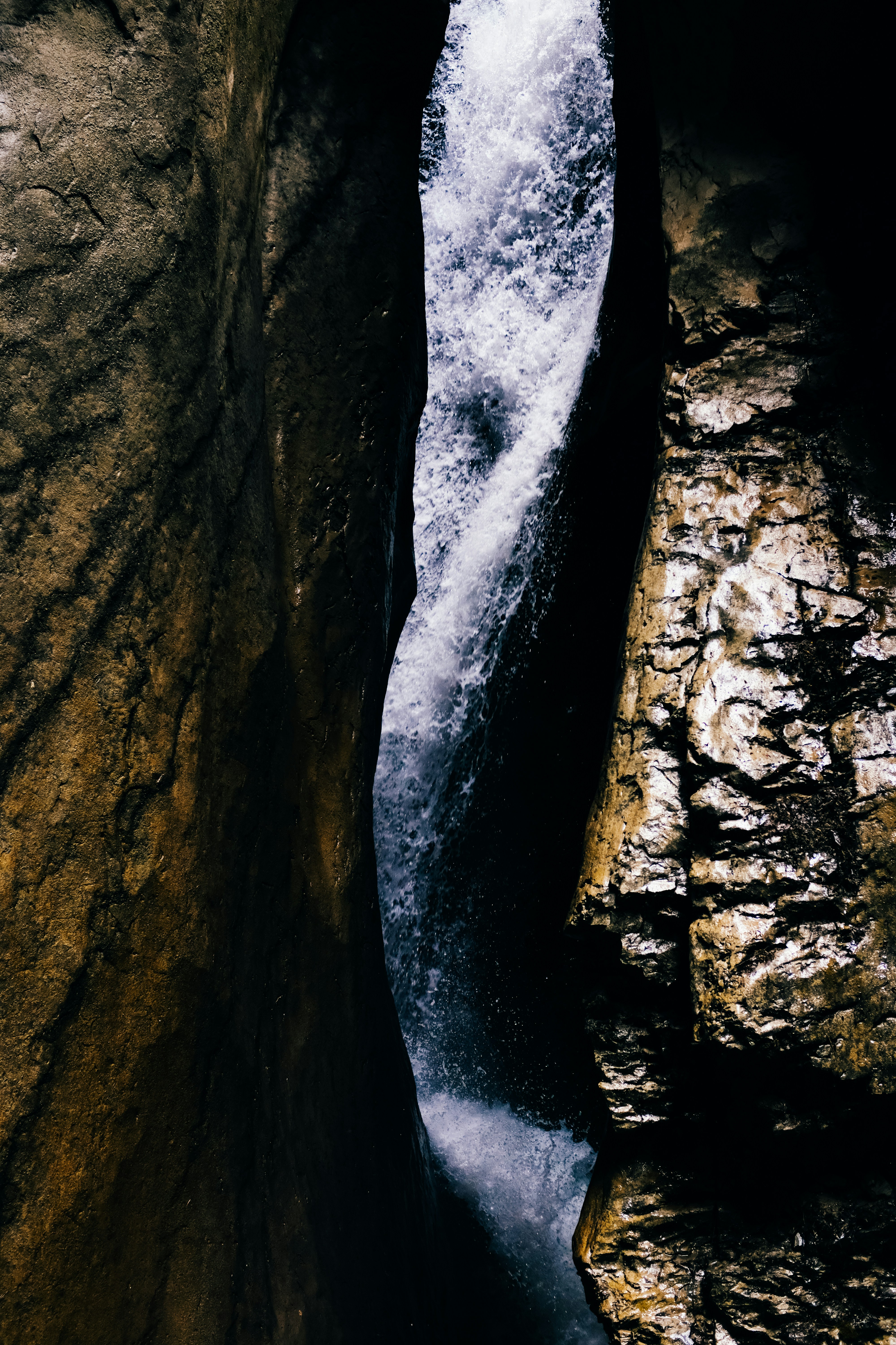 Photo by adrienolichon