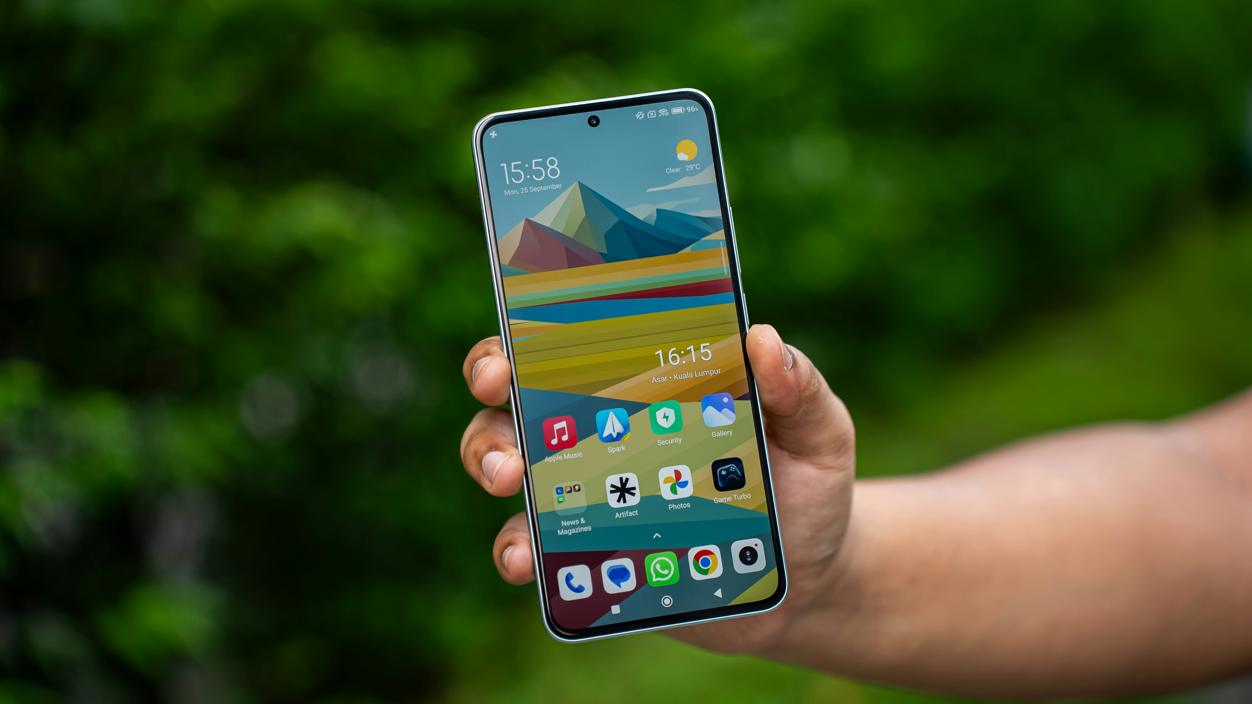 Mejores celulares gama media premium y flagships bajo 500 mil pesos Chile 2026