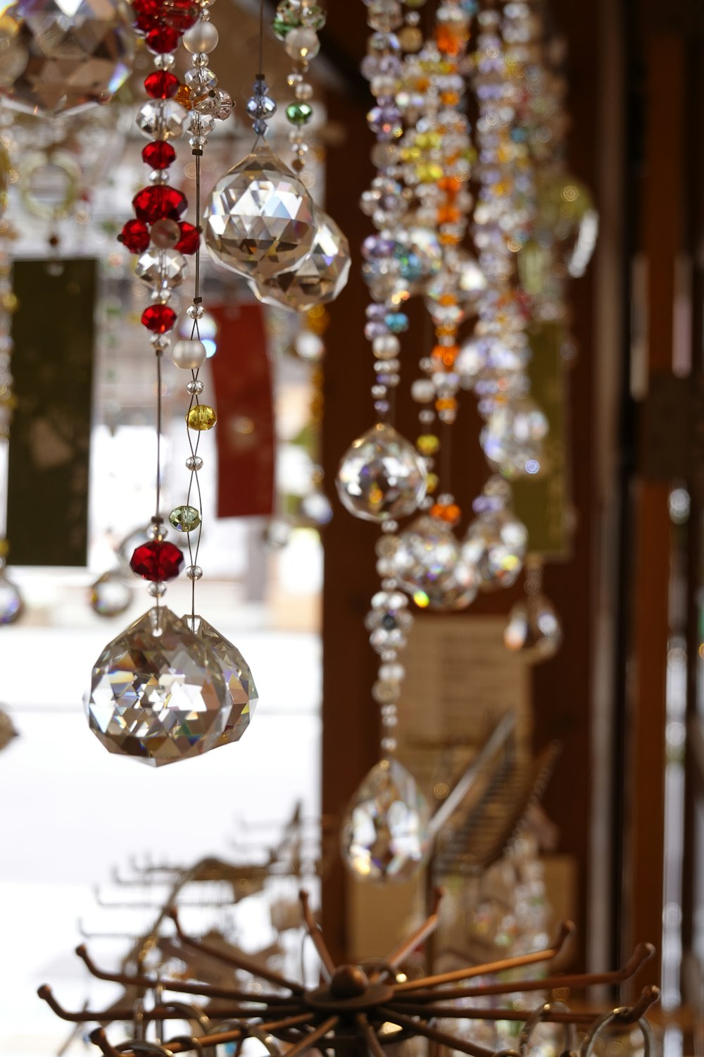 a bunch of ornaments hanging from a ceiling