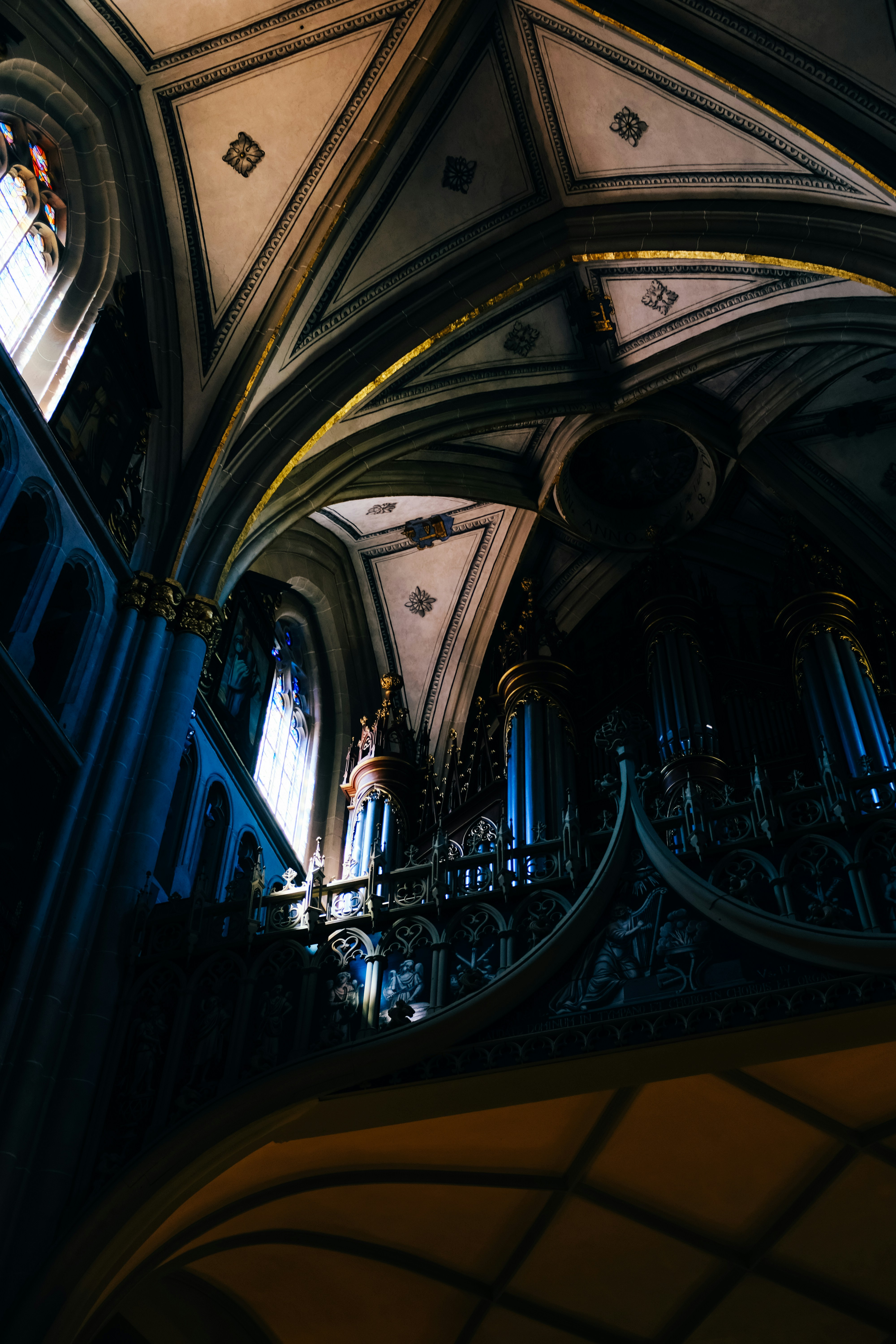 Photo by adrienolichon