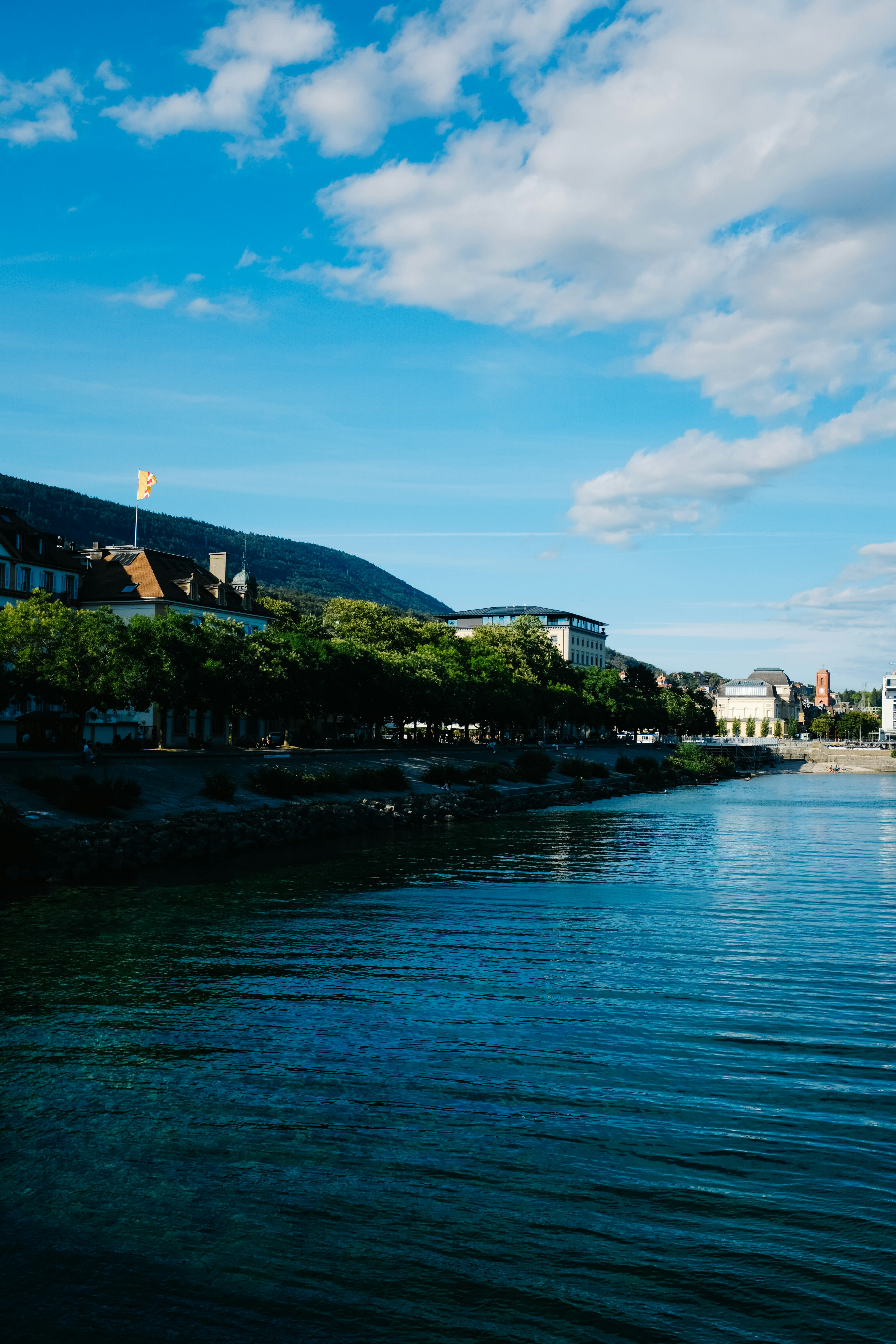 Photo by adrienolichon