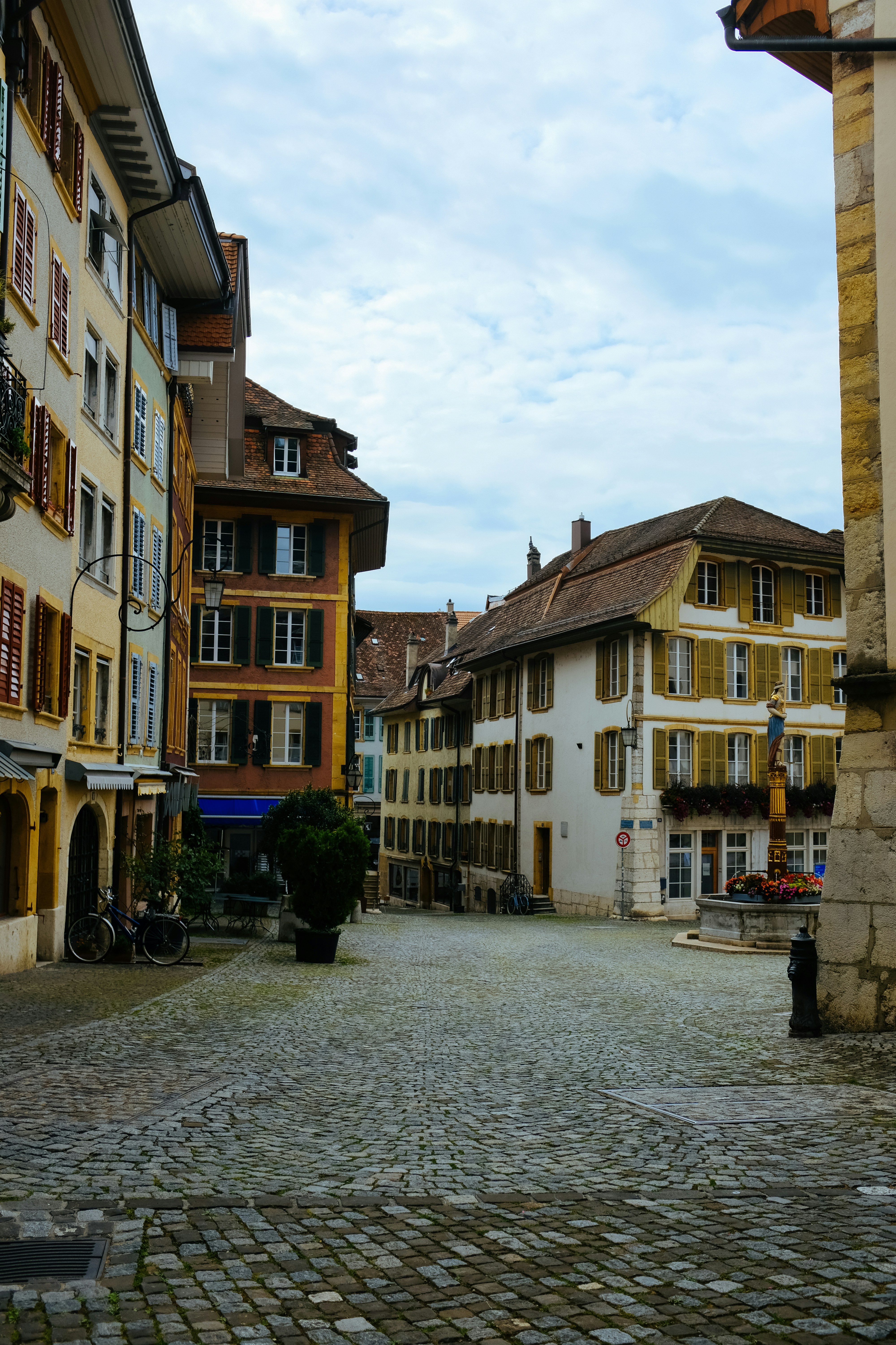 Photo by adrienolichon