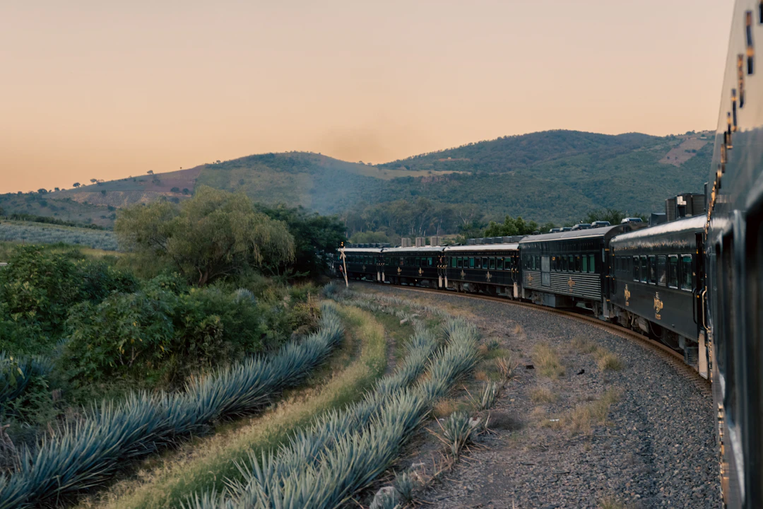 30-Day Mexico & Panama Rail Itinerary: Budget July Guide