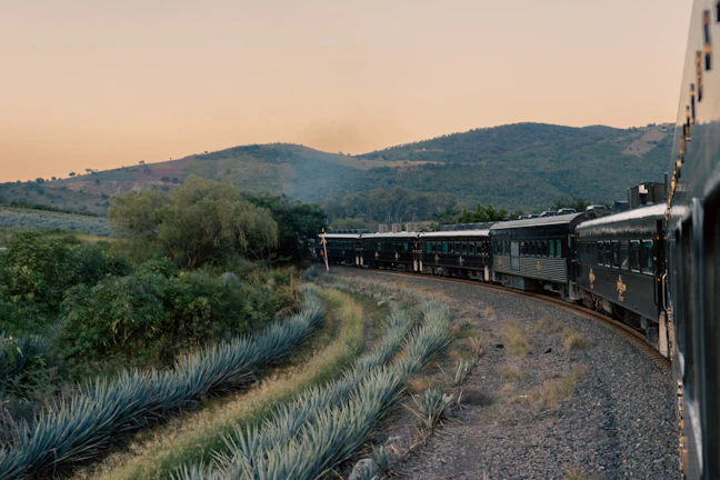 30-Day Mexico & Panama Rail Itinerary: Budget July Guide