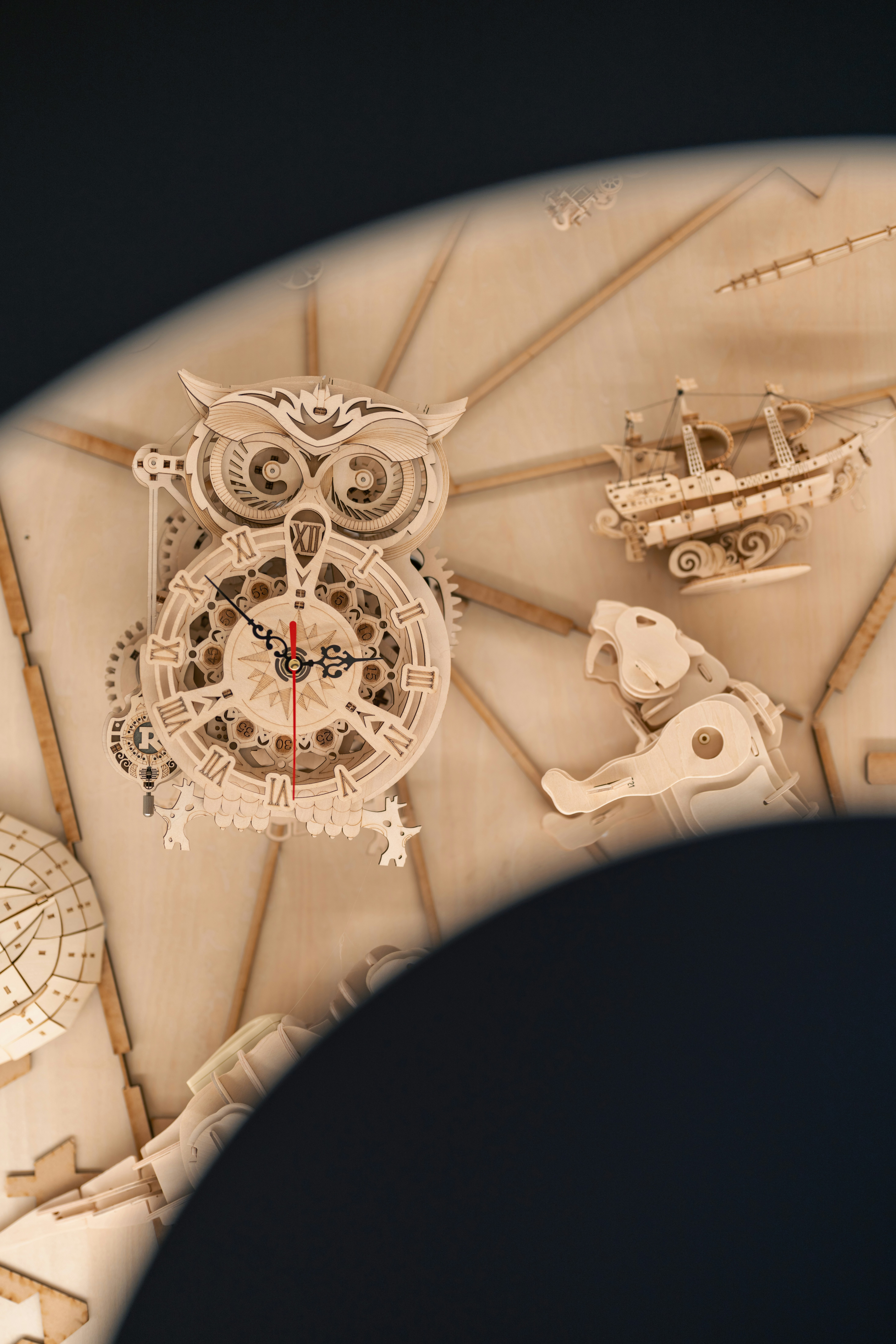Various types of watches, including mechanical and quartz