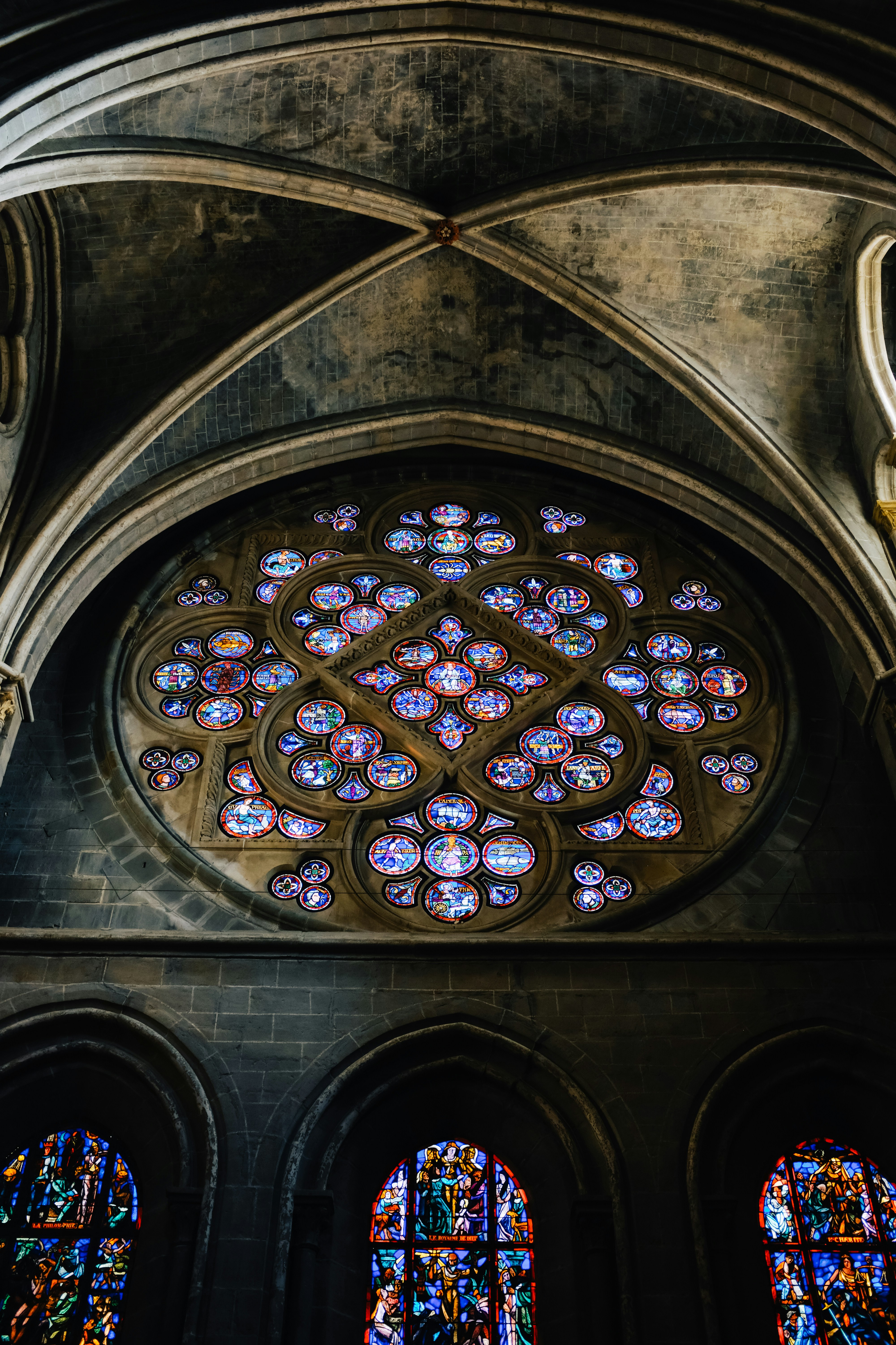 Photo by adrienolichon