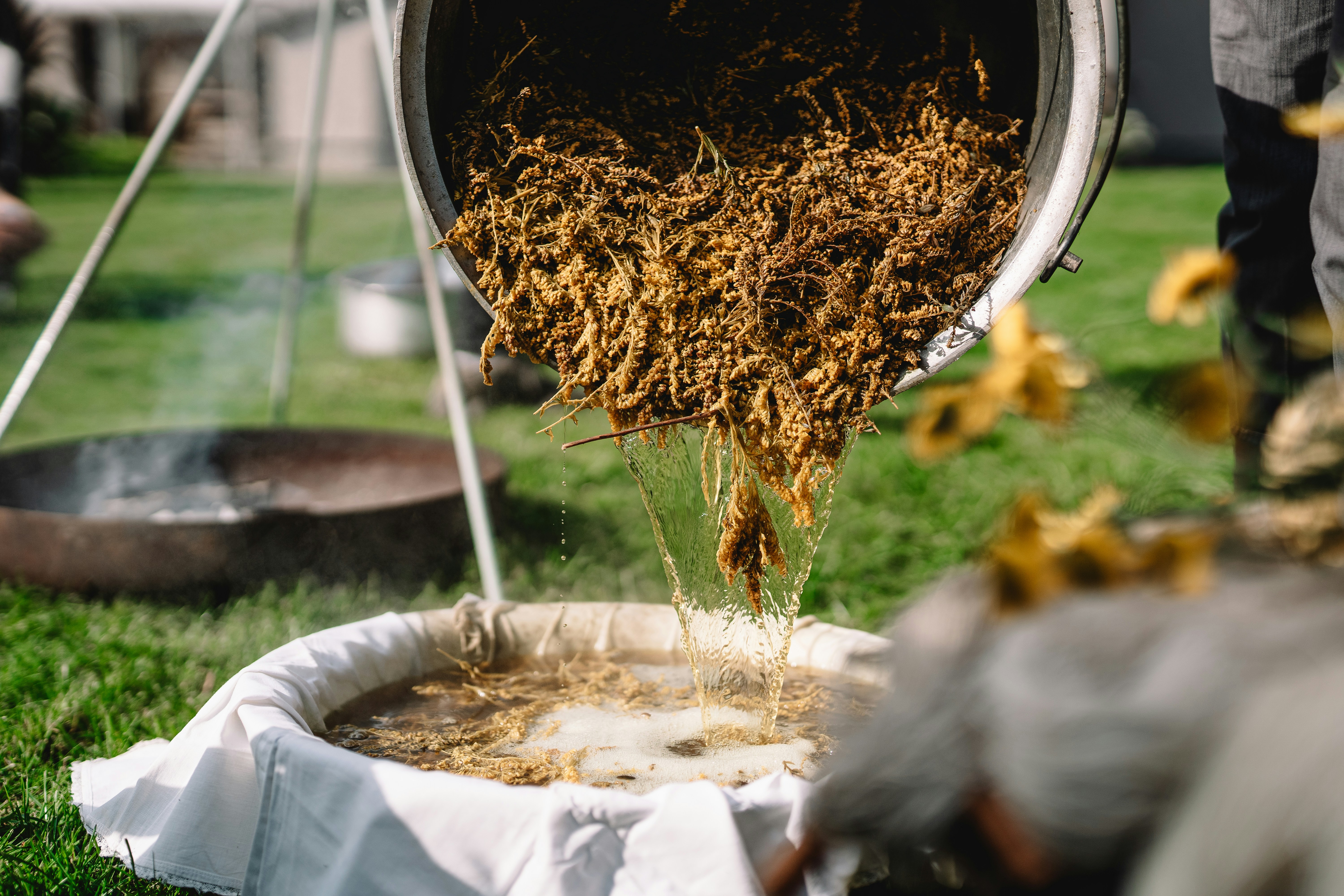 The Evolution of Natural Dyes for Handicrafts in 2026: Advanced Techniques, Market Strategies, and Responsible Scaling