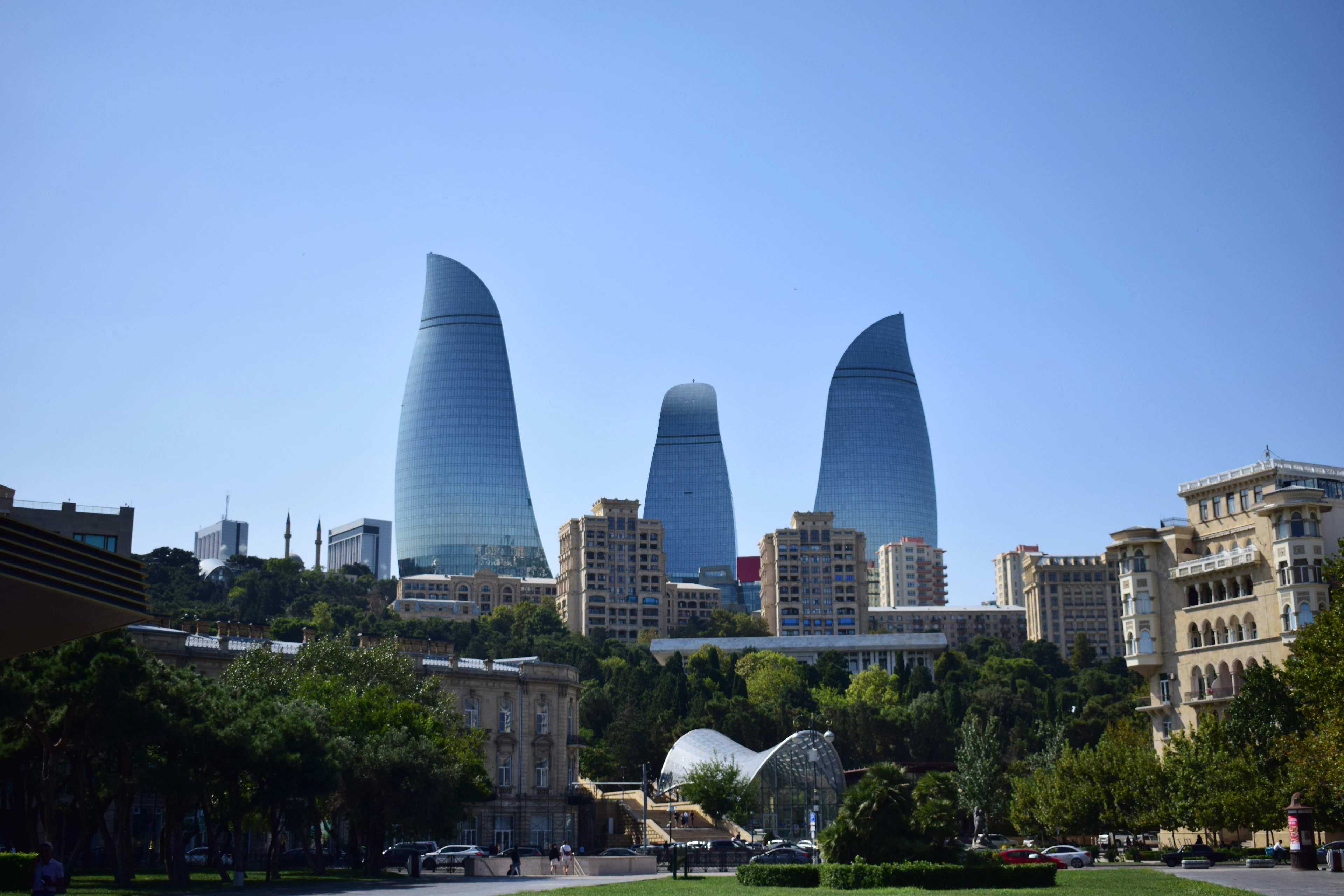 Seafront and Neftchilar Avenue, Baku