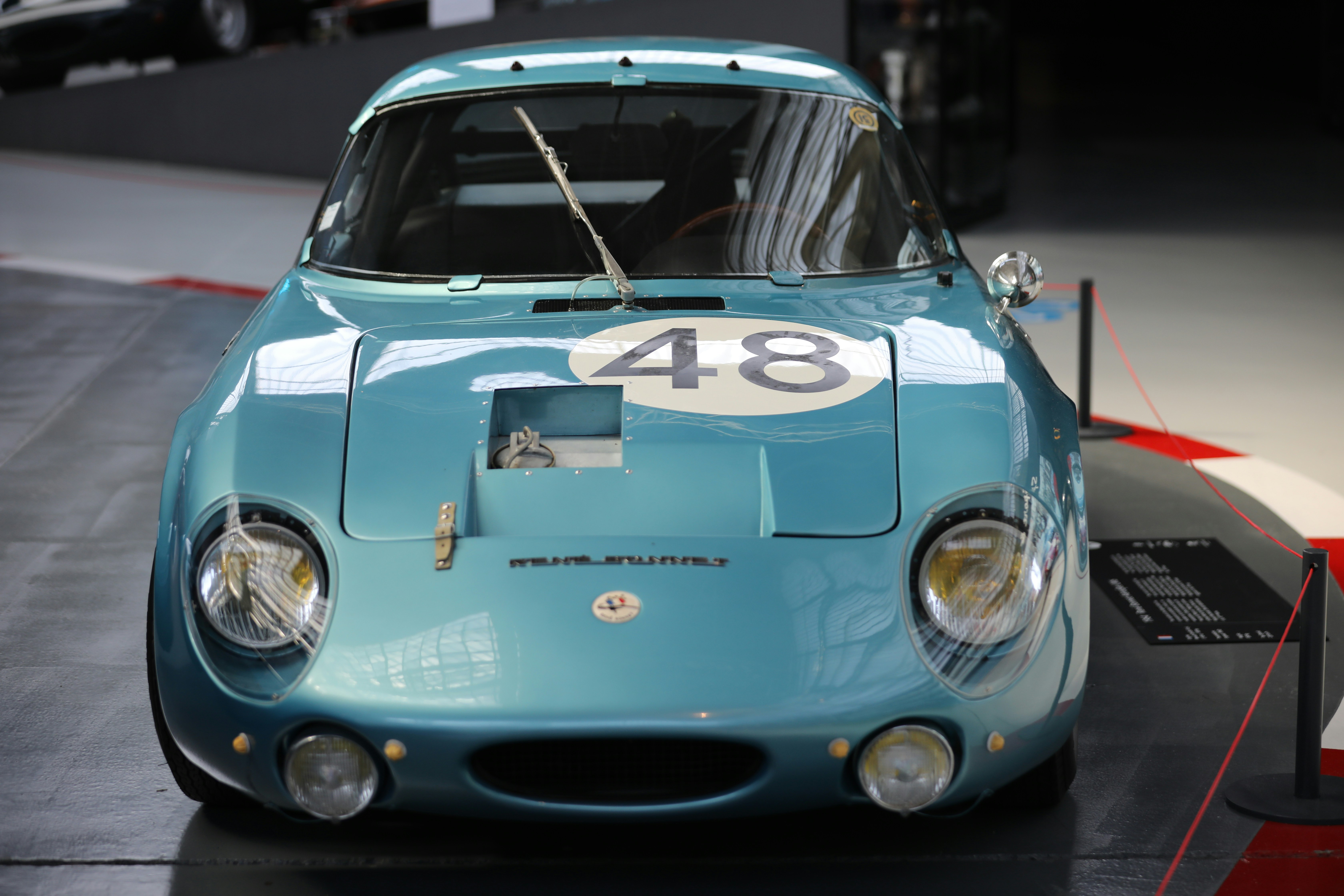 Photo by ovidiugruescu