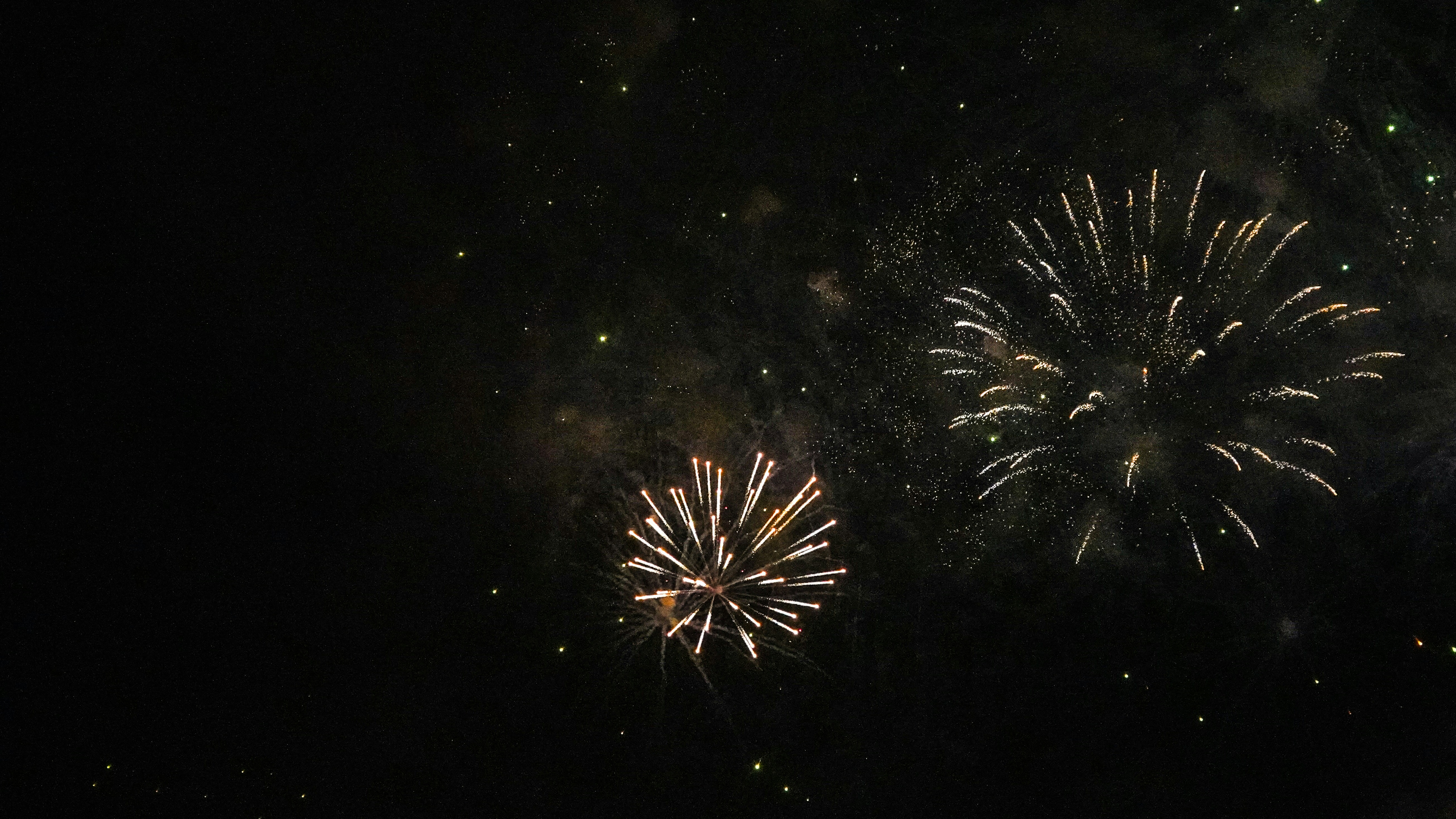 Sparkling Sky Rockets