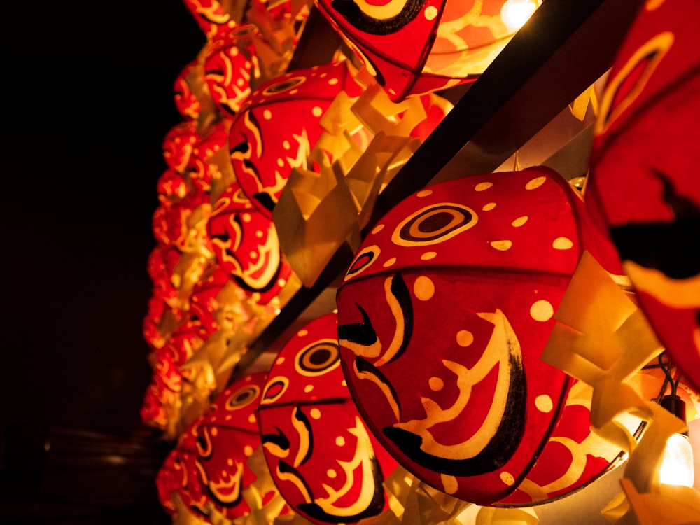 a close up of a bunch of paper lanterns