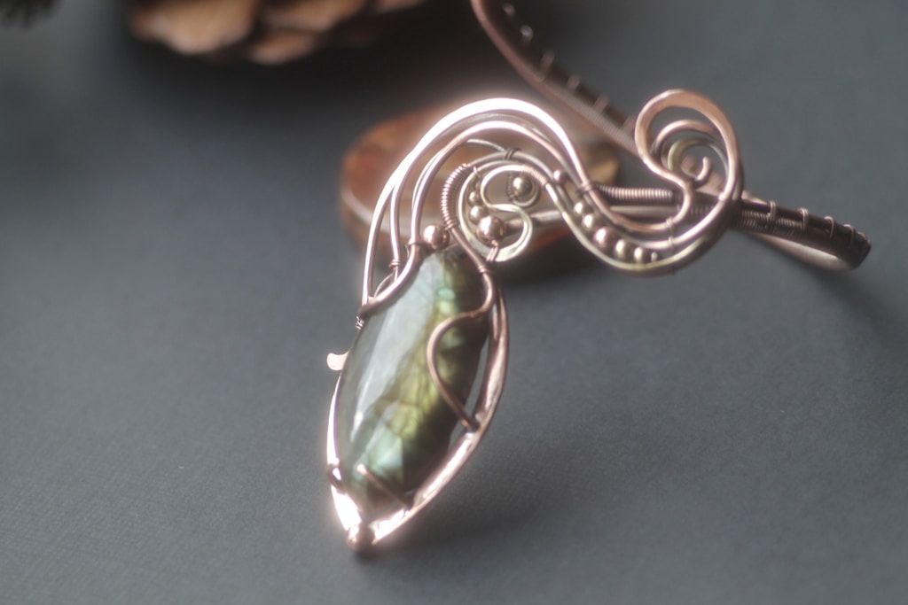 Sculpted Glow Pendant