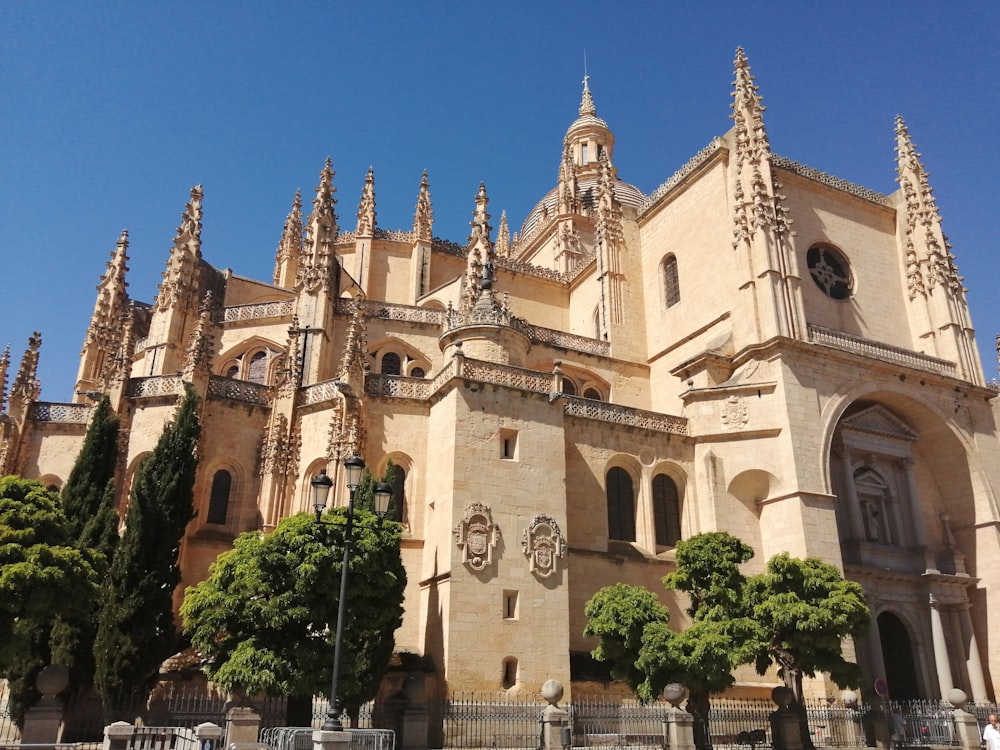 a large building with a clock on the front of it