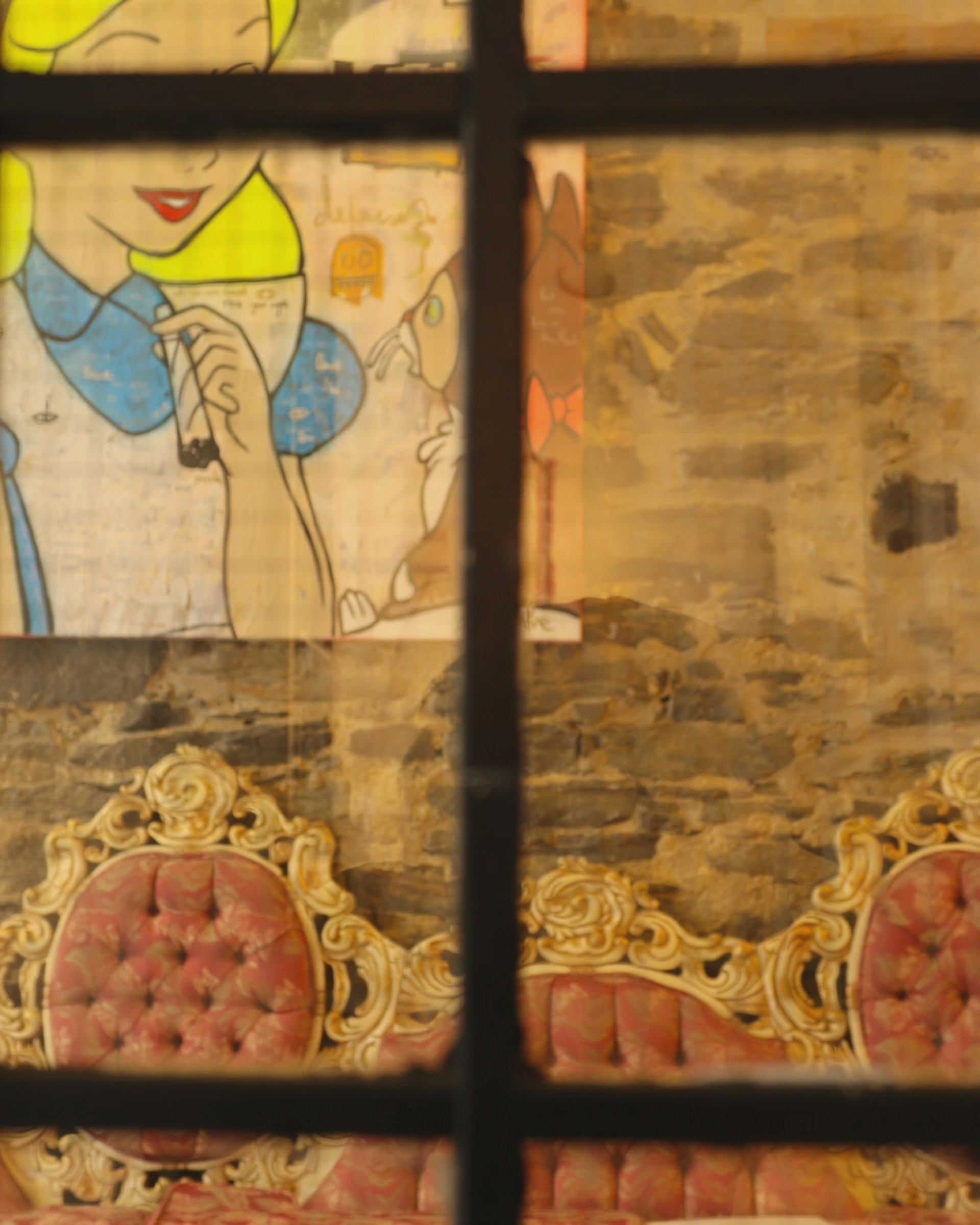 gray computer monitor