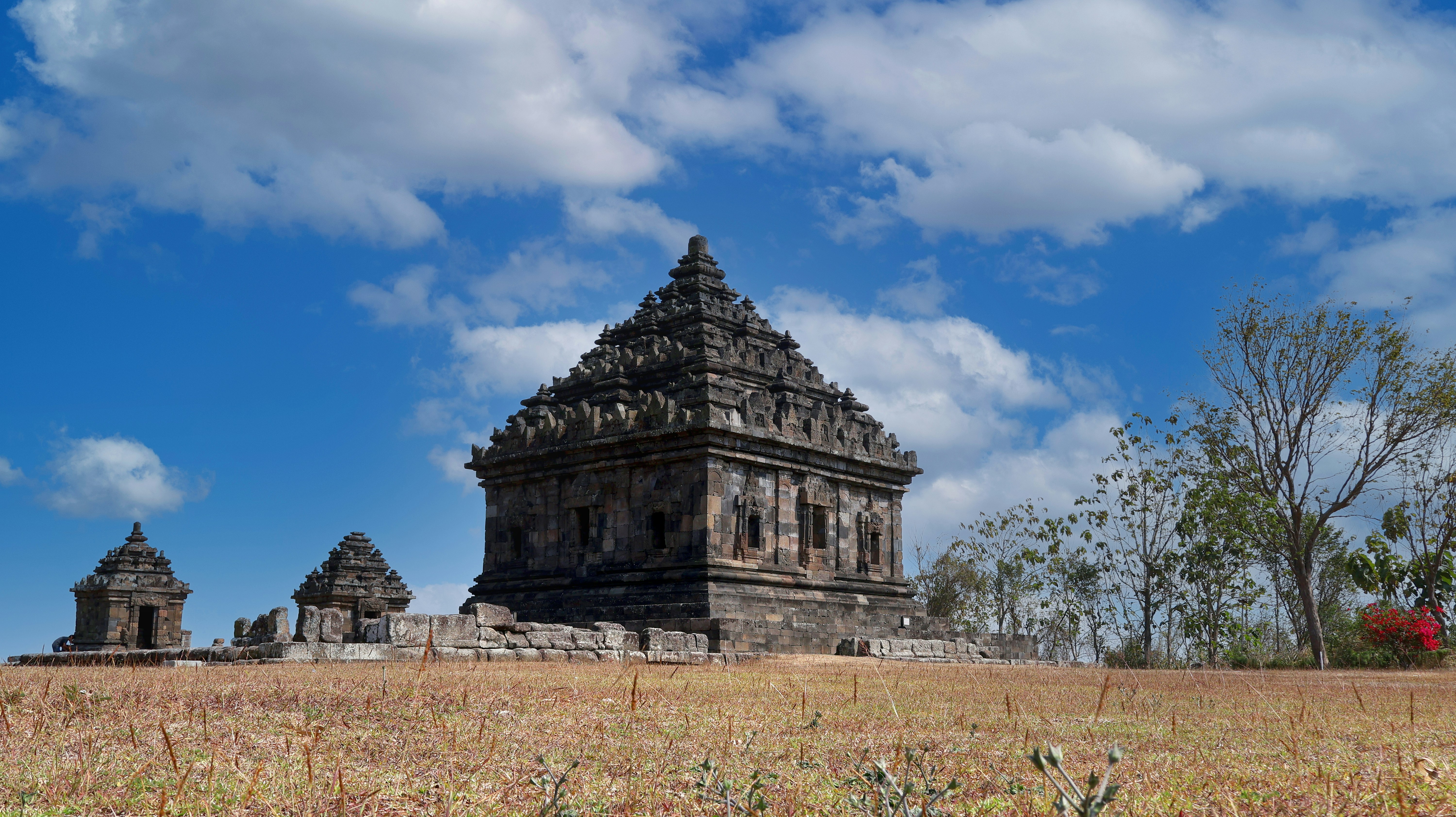 The Ultimate Guide to Londons Temples