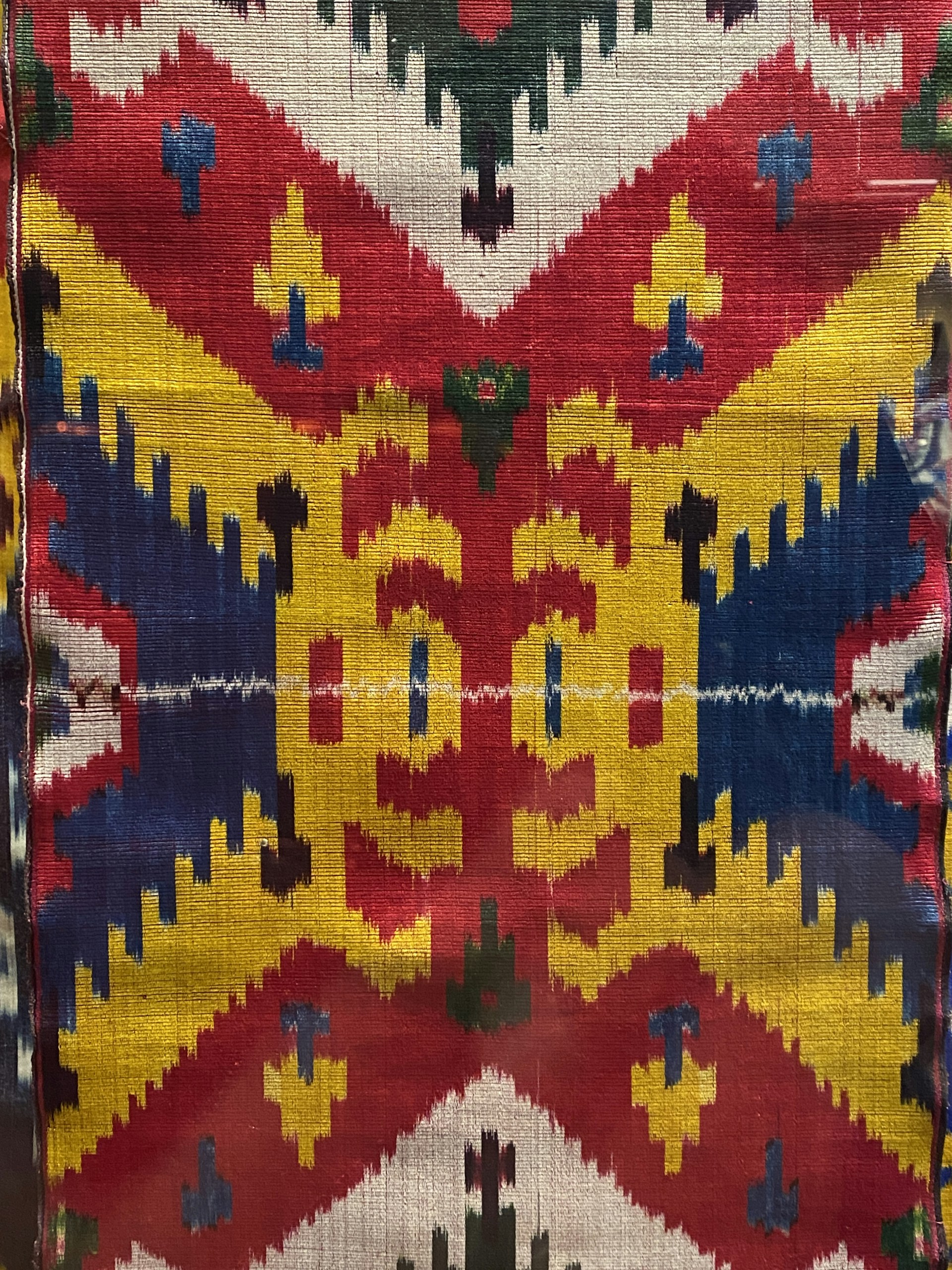 black and white bed linen