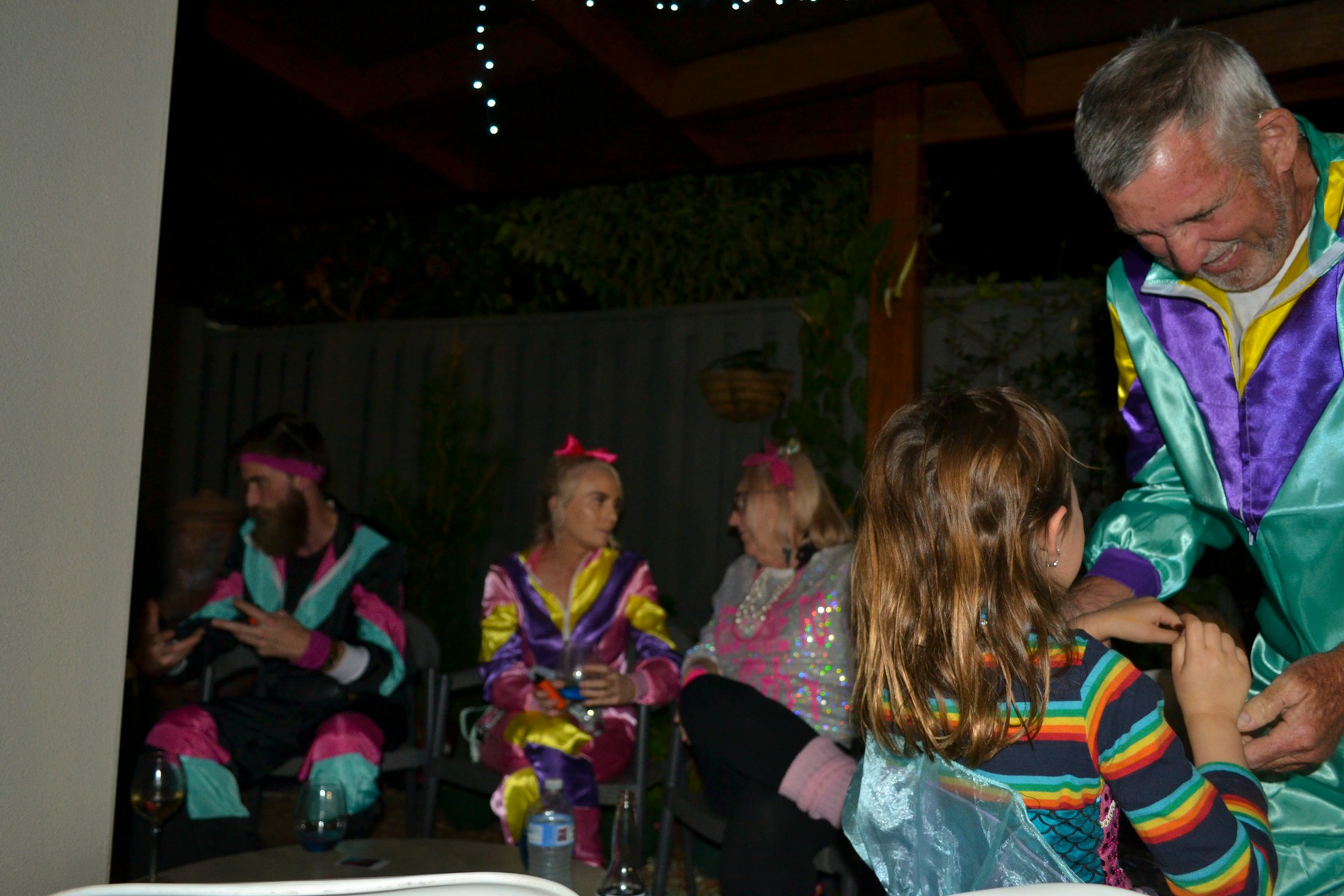 gray computer monitor