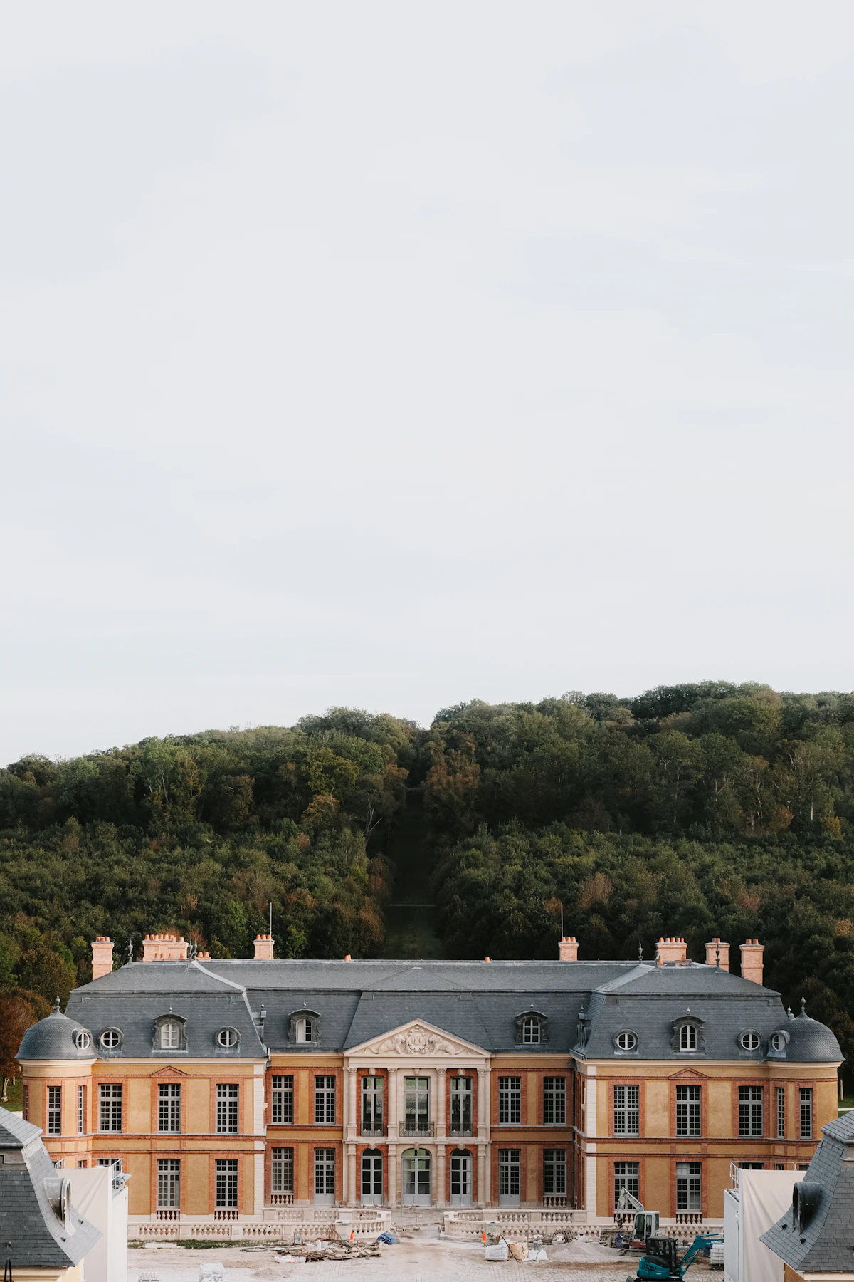 Château de Dampierre dans les Yvelines, exemple du patrimoine bâti local