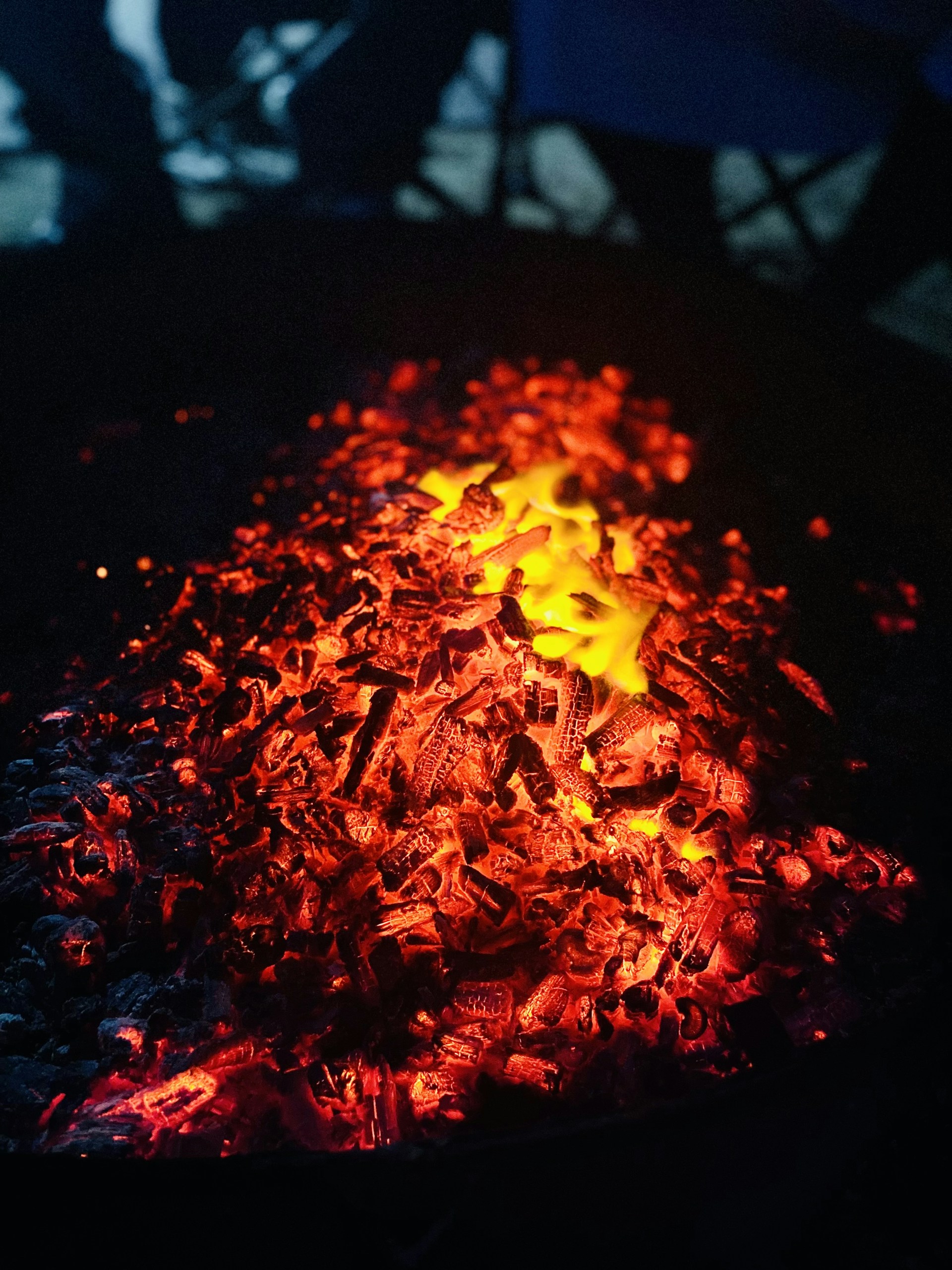 gray computer monitor