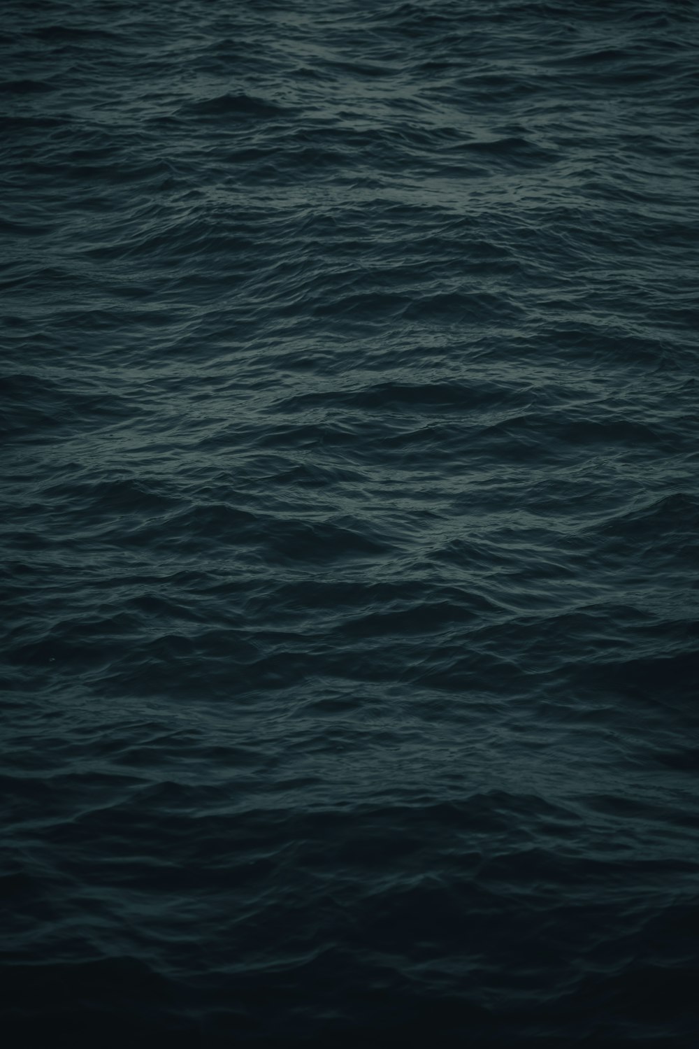 a body of water that is very dark blue