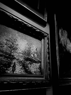 Photograph of the certified archive label from the Archives Descharnes accompanying the painting.