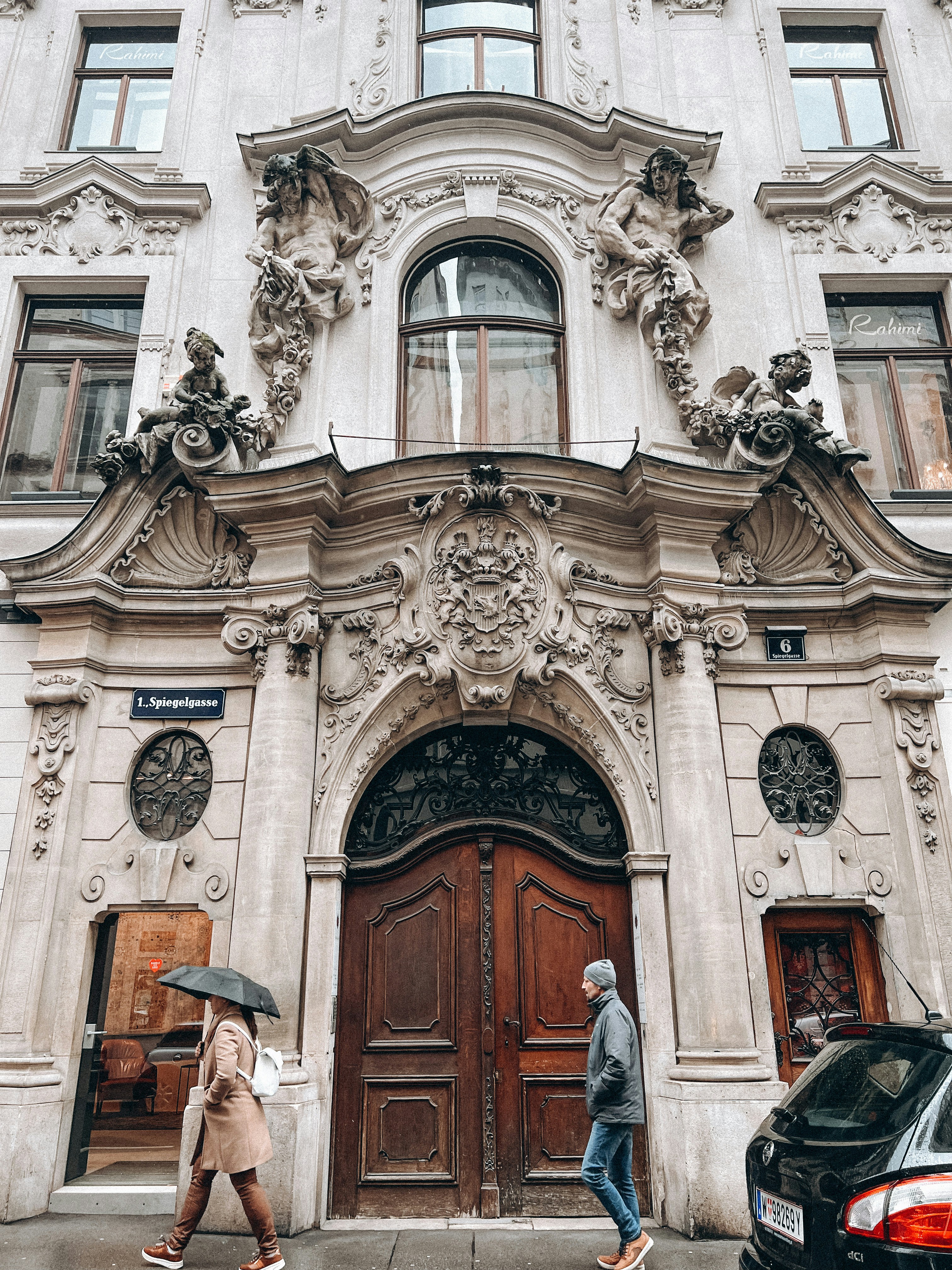 Photo by irensavinkova