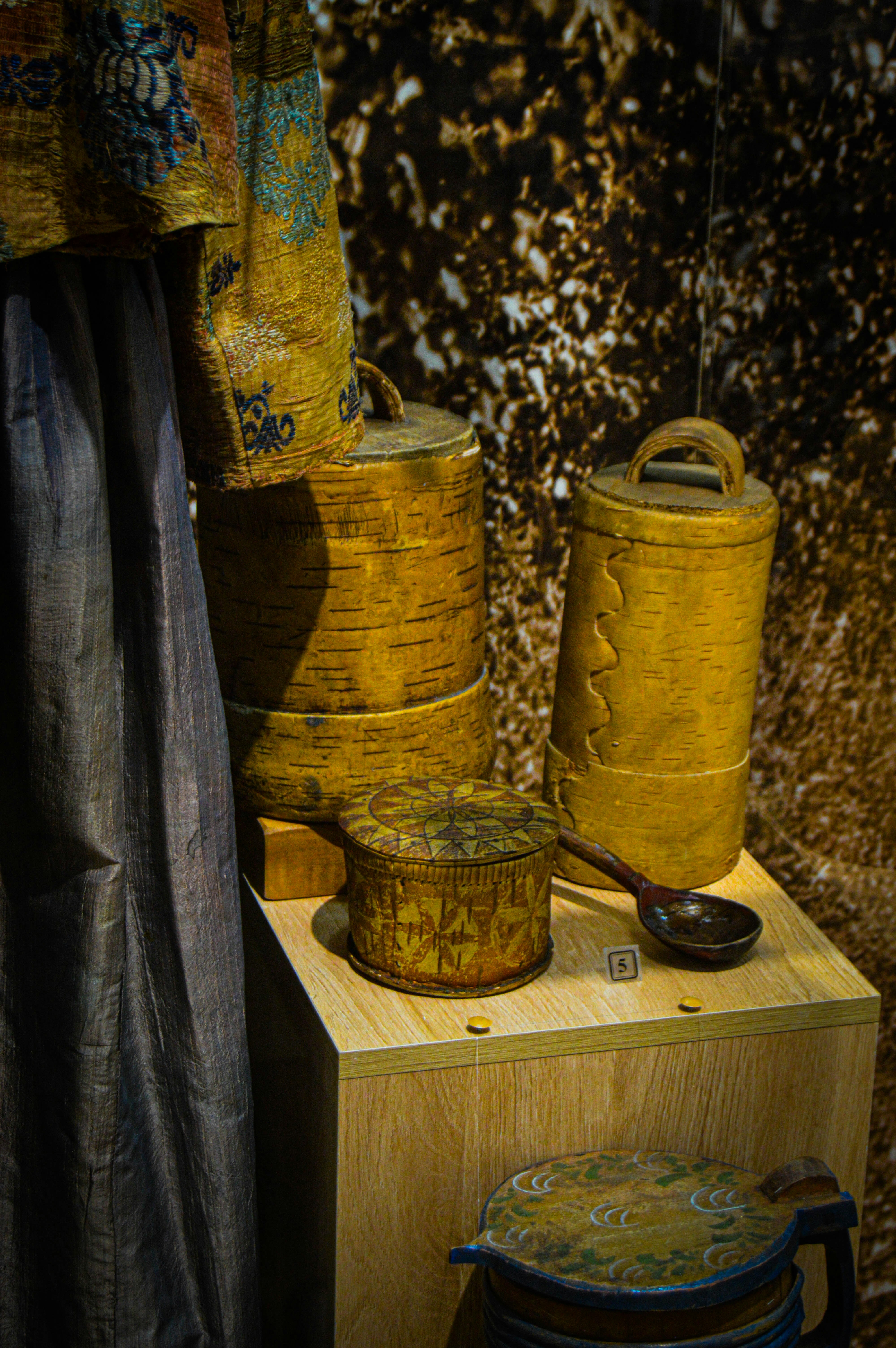 Elegant Wooden Cloth