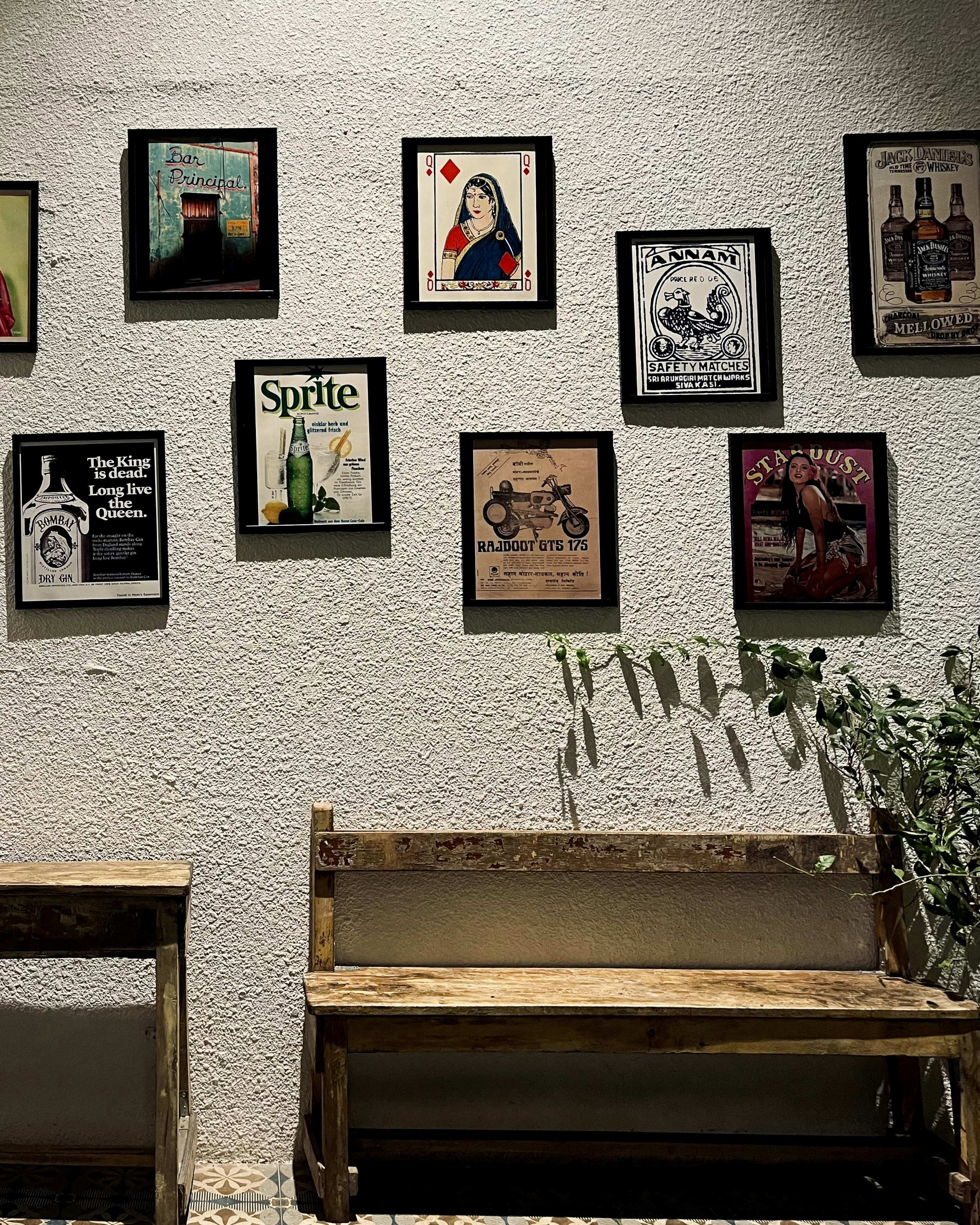 Creating a Cozy Corner with Vintage Posters