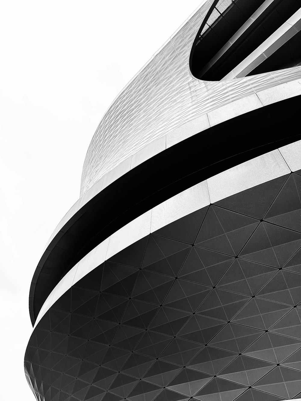 a black and white photo of a building