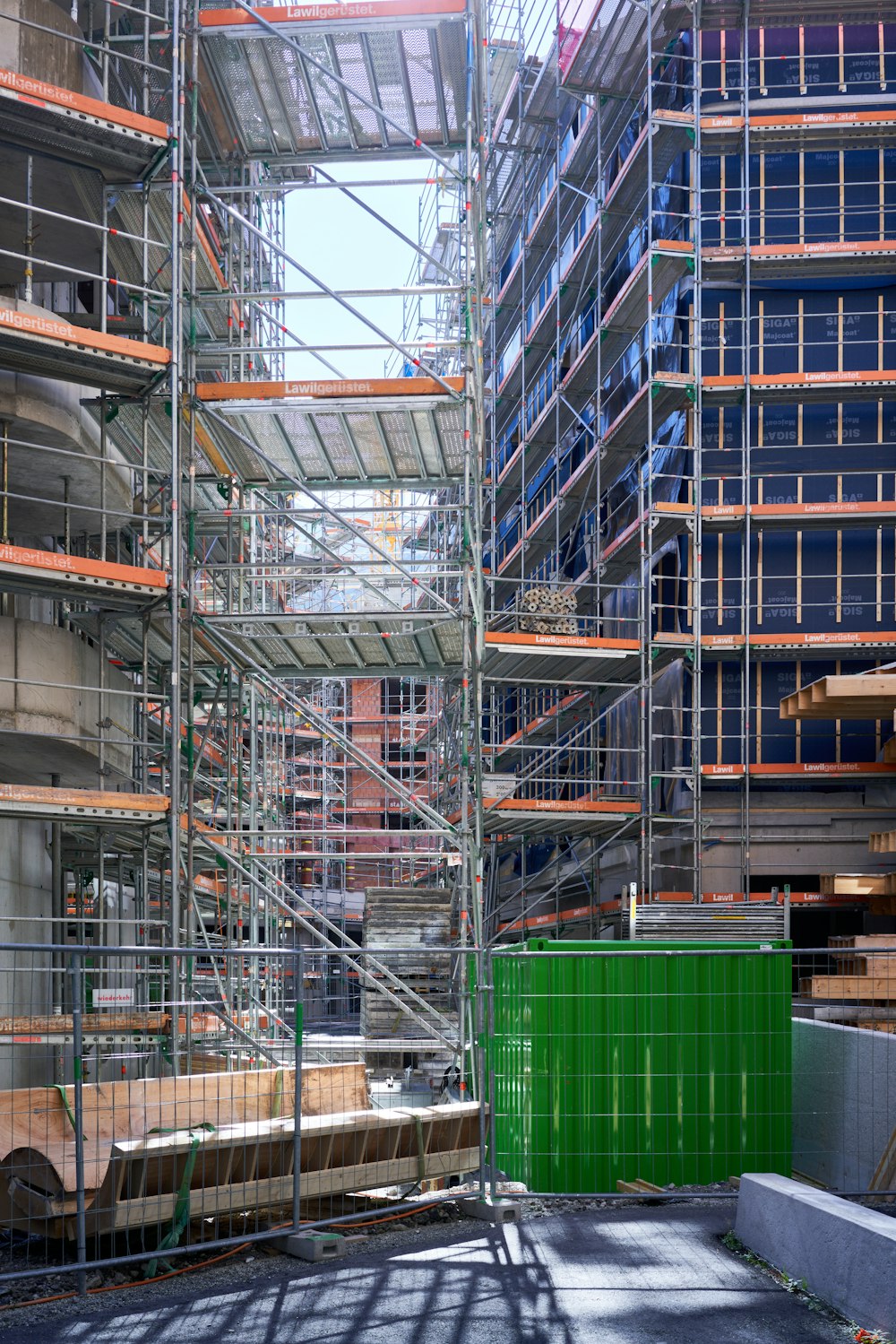 a large building with a lot of scaffolding around it