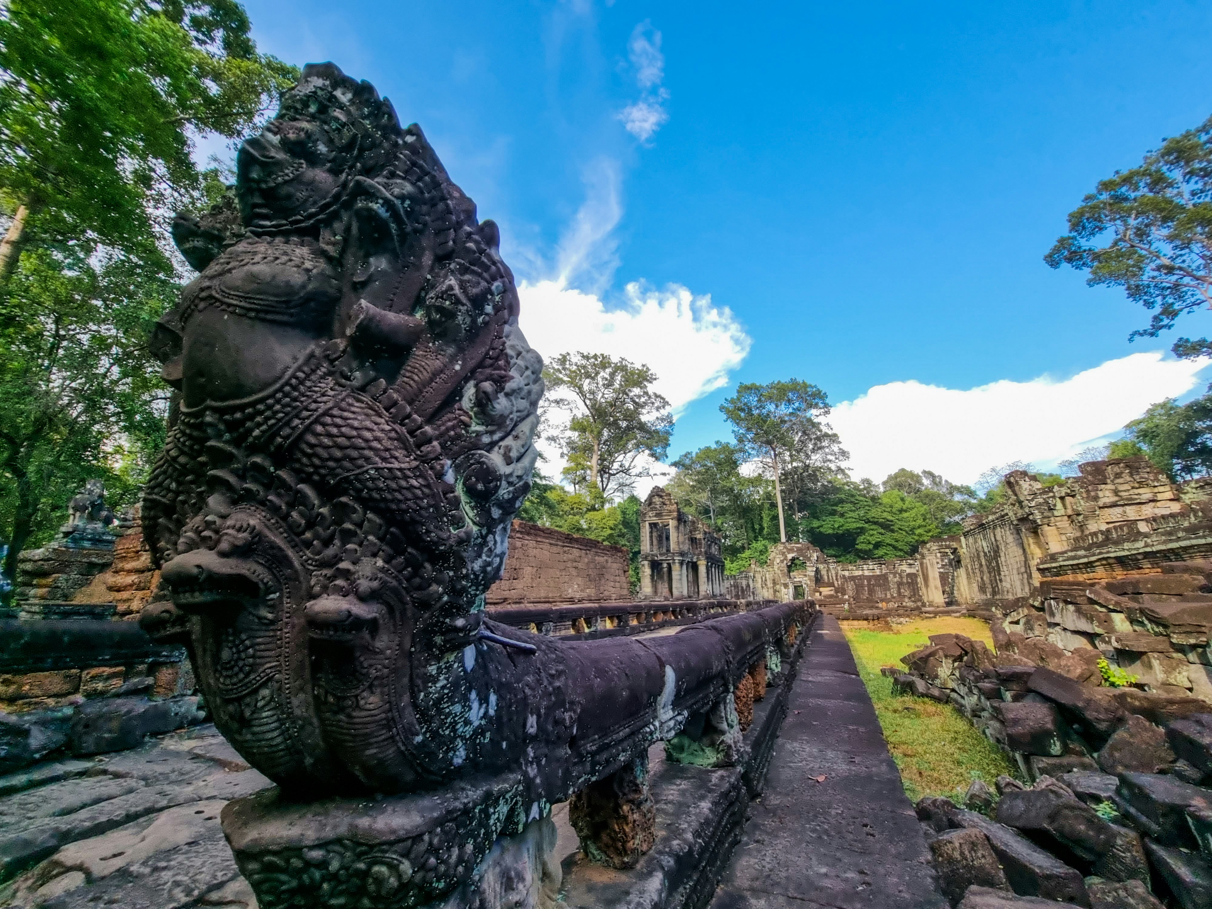 Photo by thoeunratana