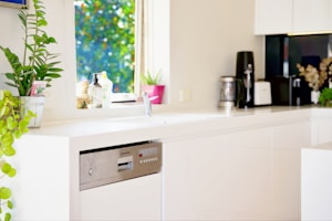 مكنسة كهربائية ذكية