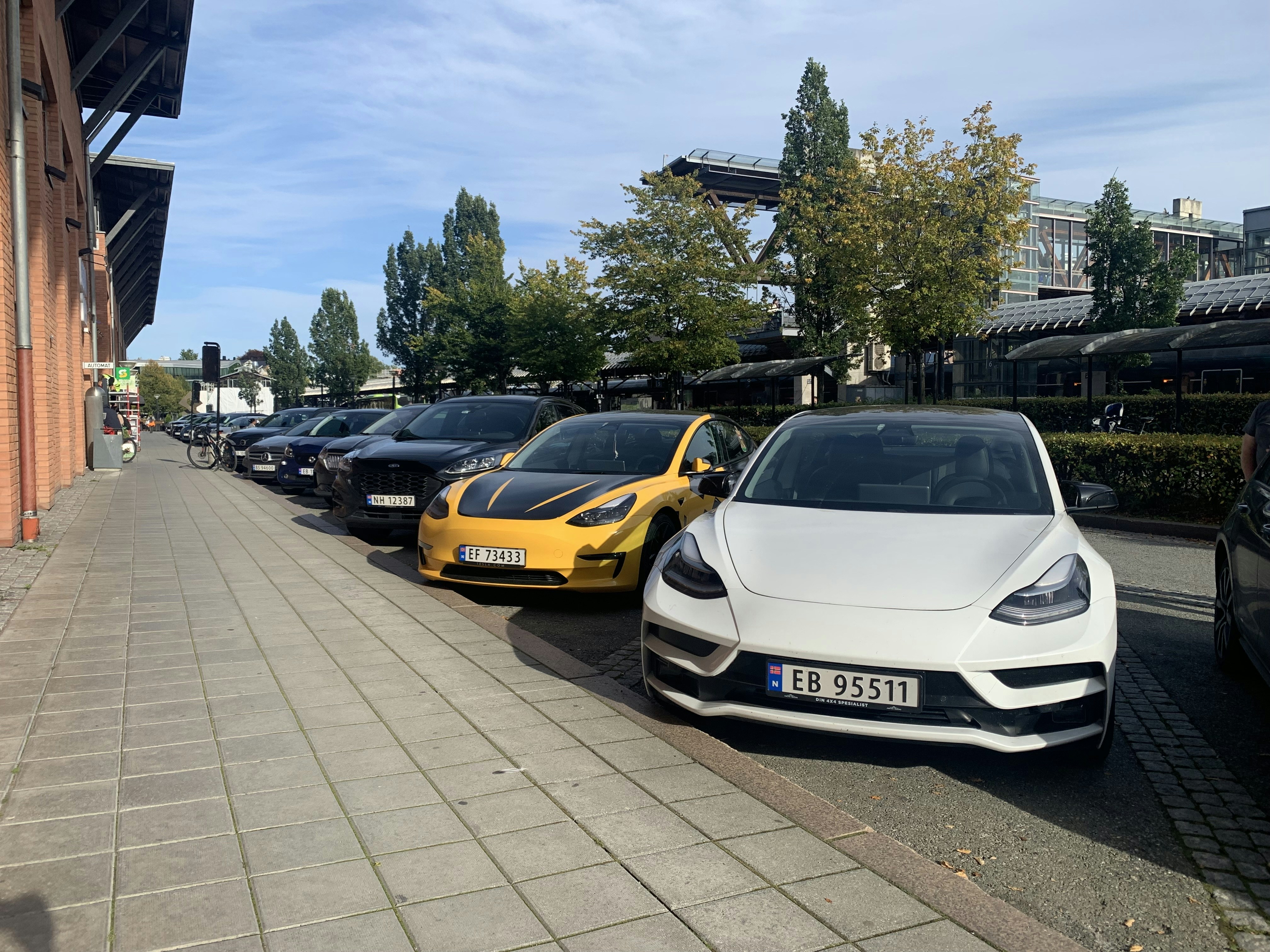 Cheapest EV SUVs in 2025: New vs Used, Real Costs & Best Deals