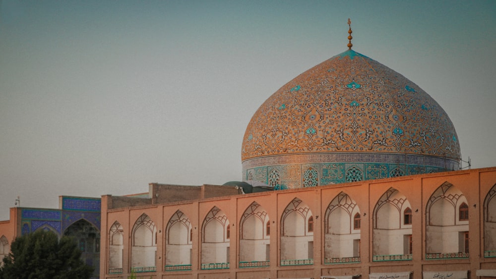 a large building with a dome on top of it