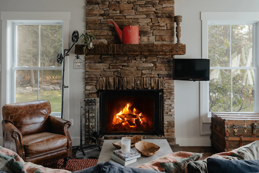 Living room with a fireplace, illustrative photo by Clay Banks on Unsplash