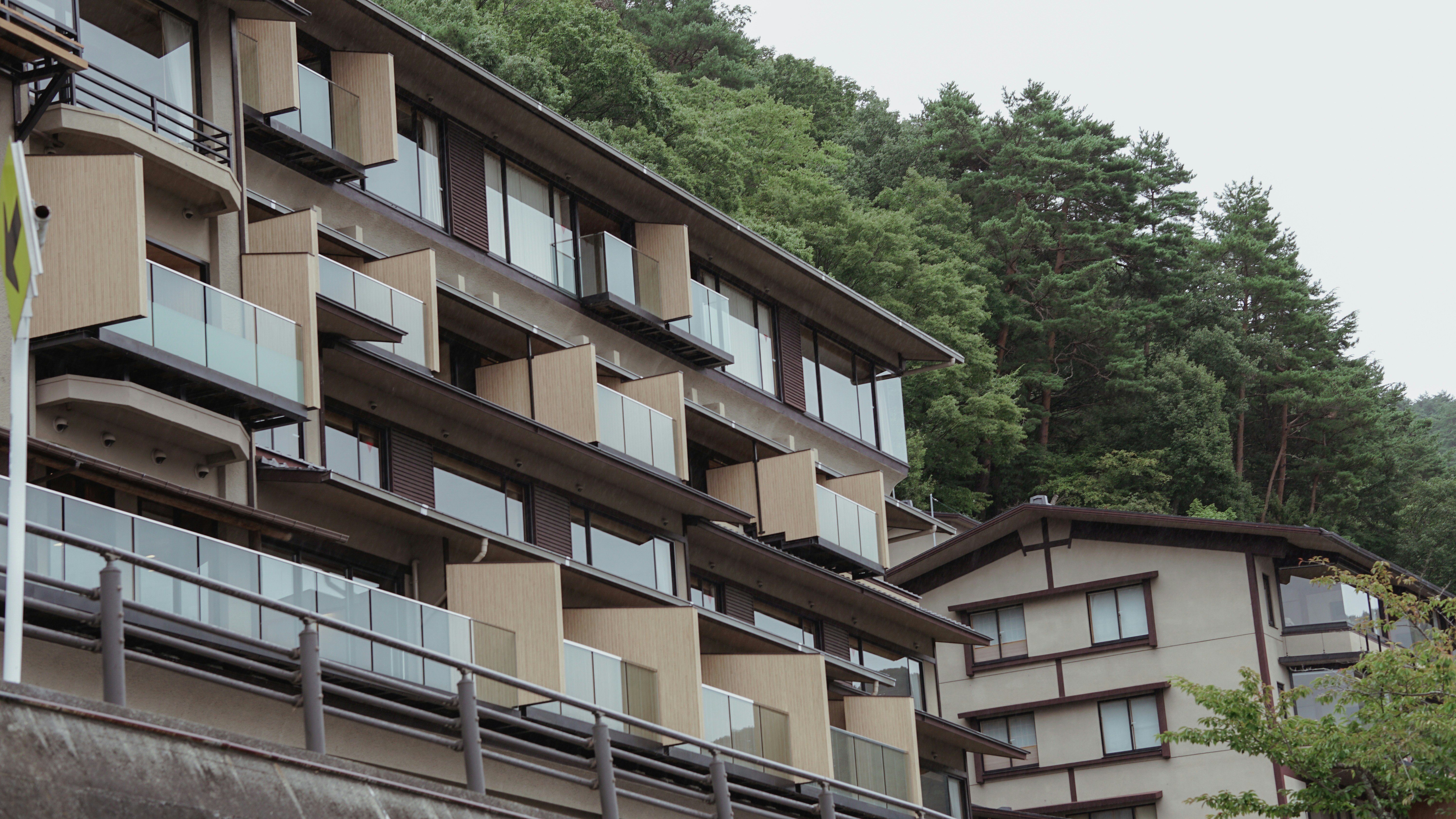 Best Hotels in Wakasu for Long Stays (2026)