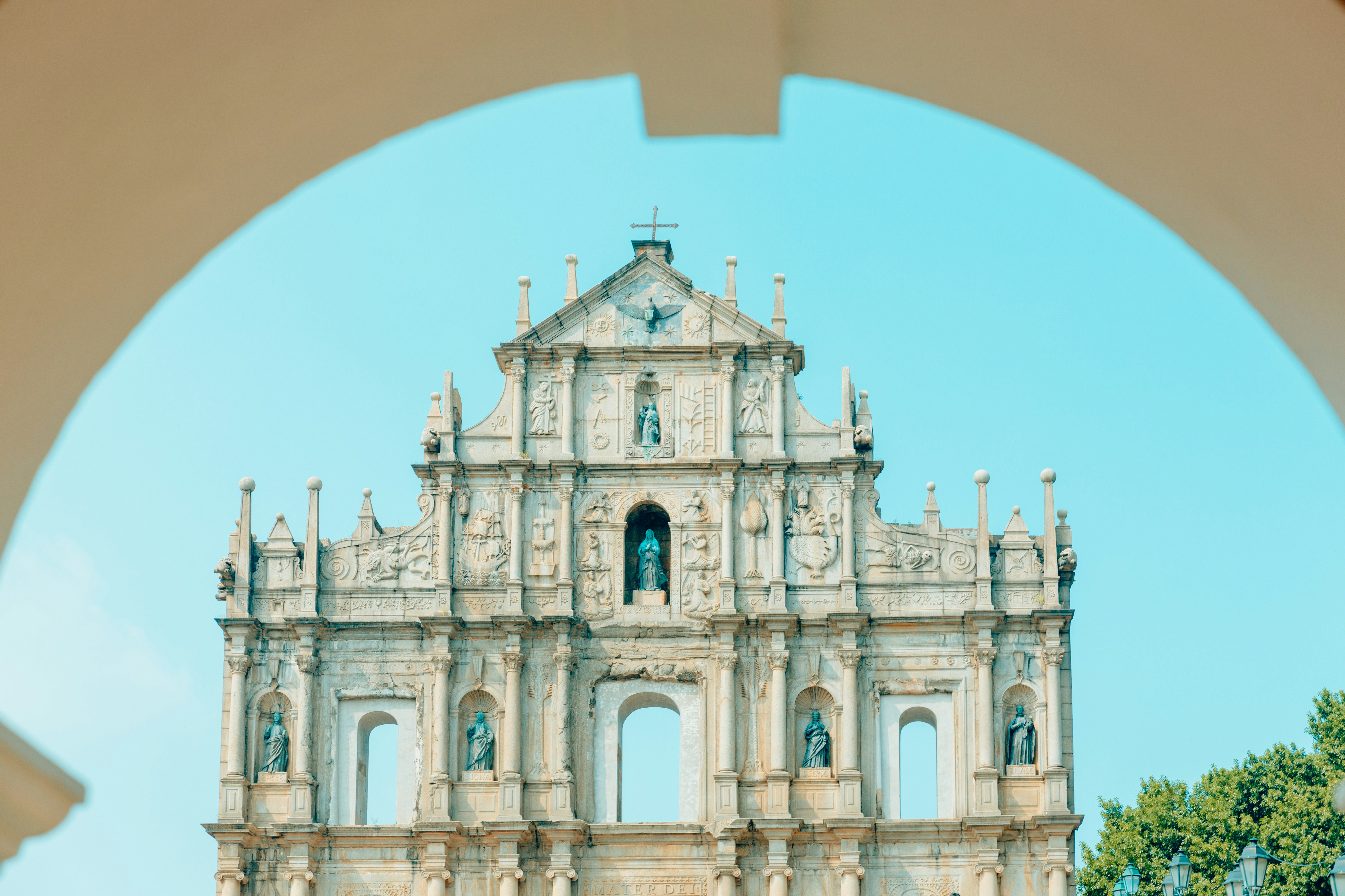 Stay online in the Macau with a prepaid eSIM from eSIMlii. Instant activation, no roaming charges, and reliable coverage.