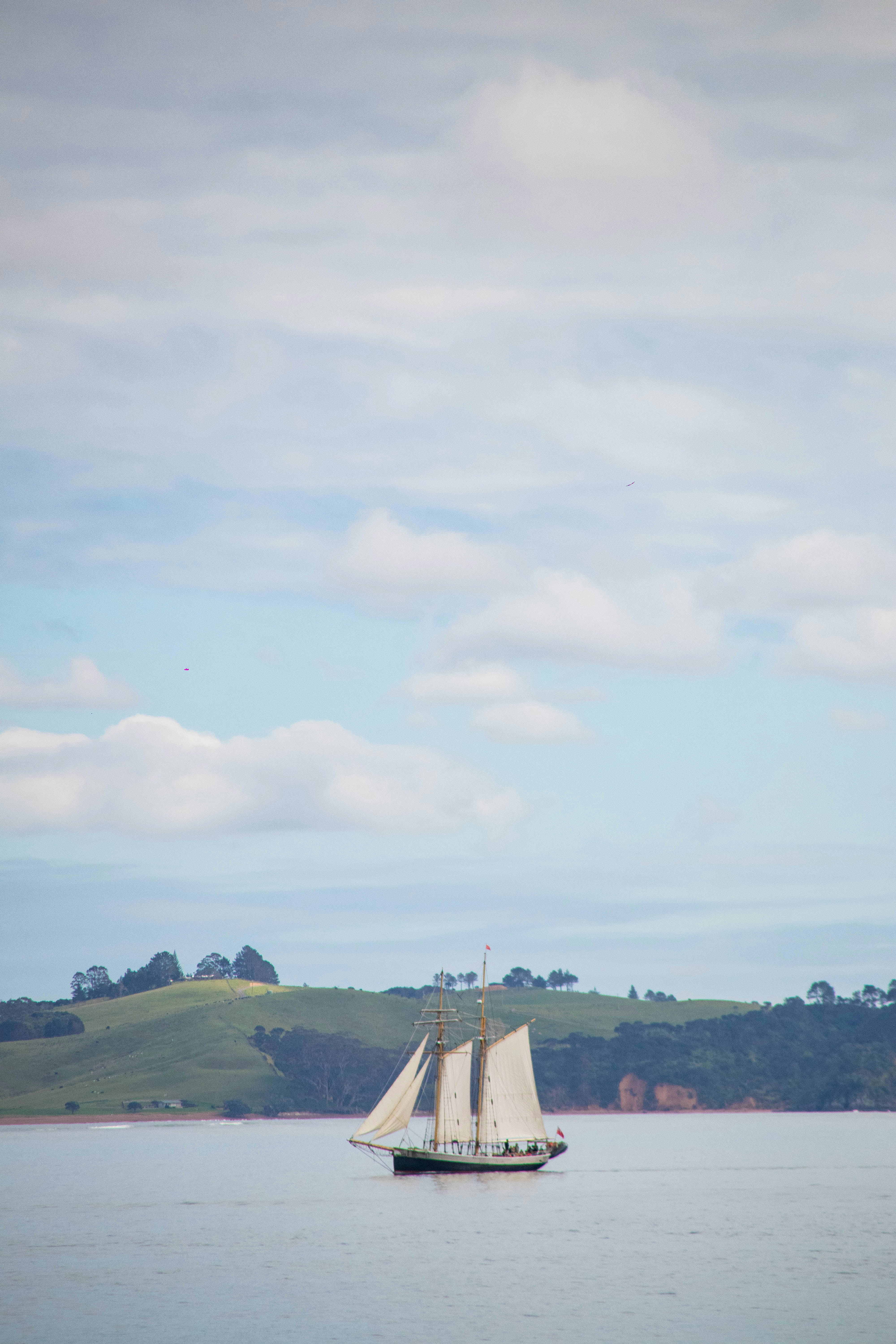 When to Visit: Seasons, Weather Patterns, and Regional Variations