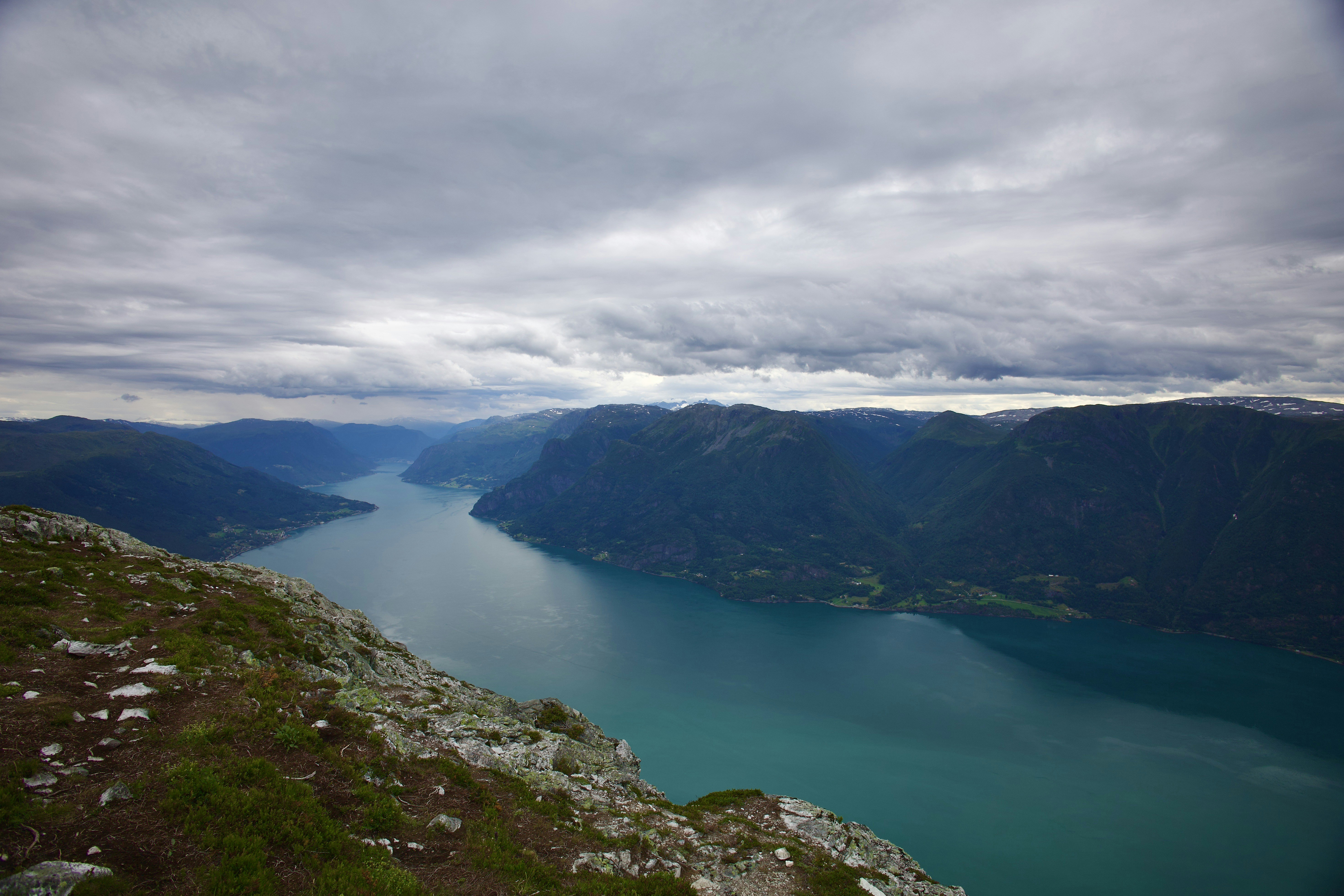 Photo by stockbirken