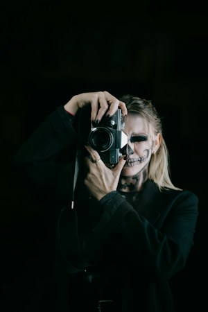 Exploring the Dark Aesthetic of Horror Photography