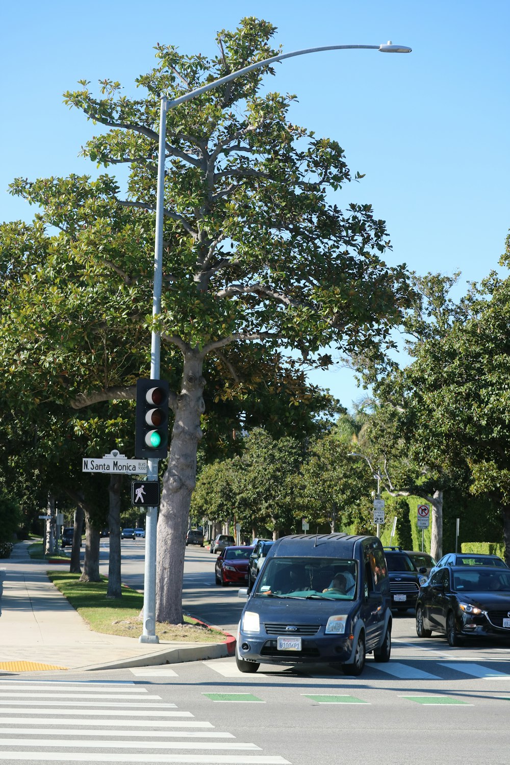 a traffic light that is on a pole